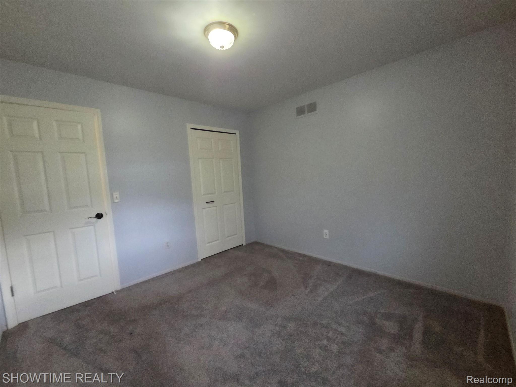 15814 Newport Drive