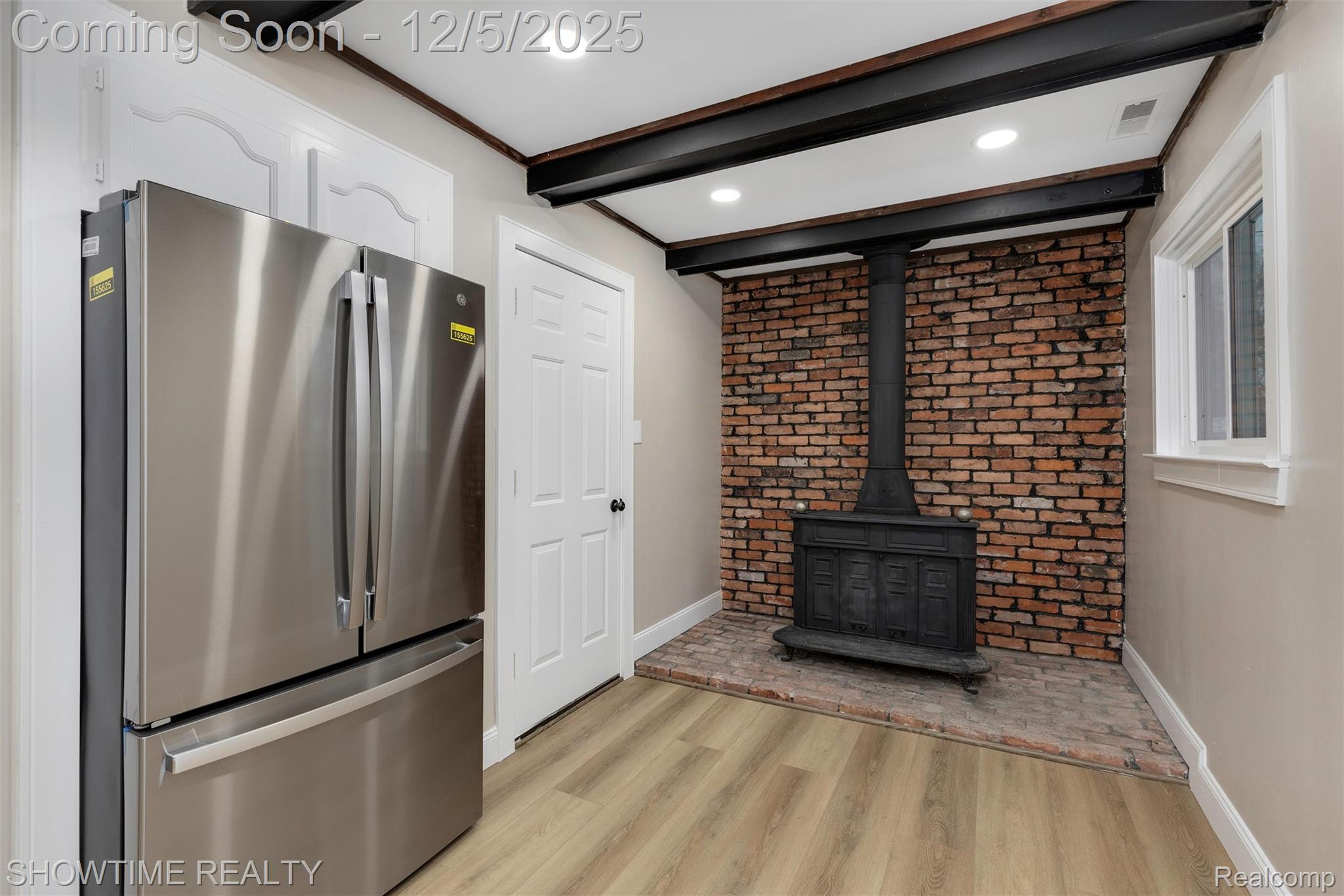 3909 Queensbury Road