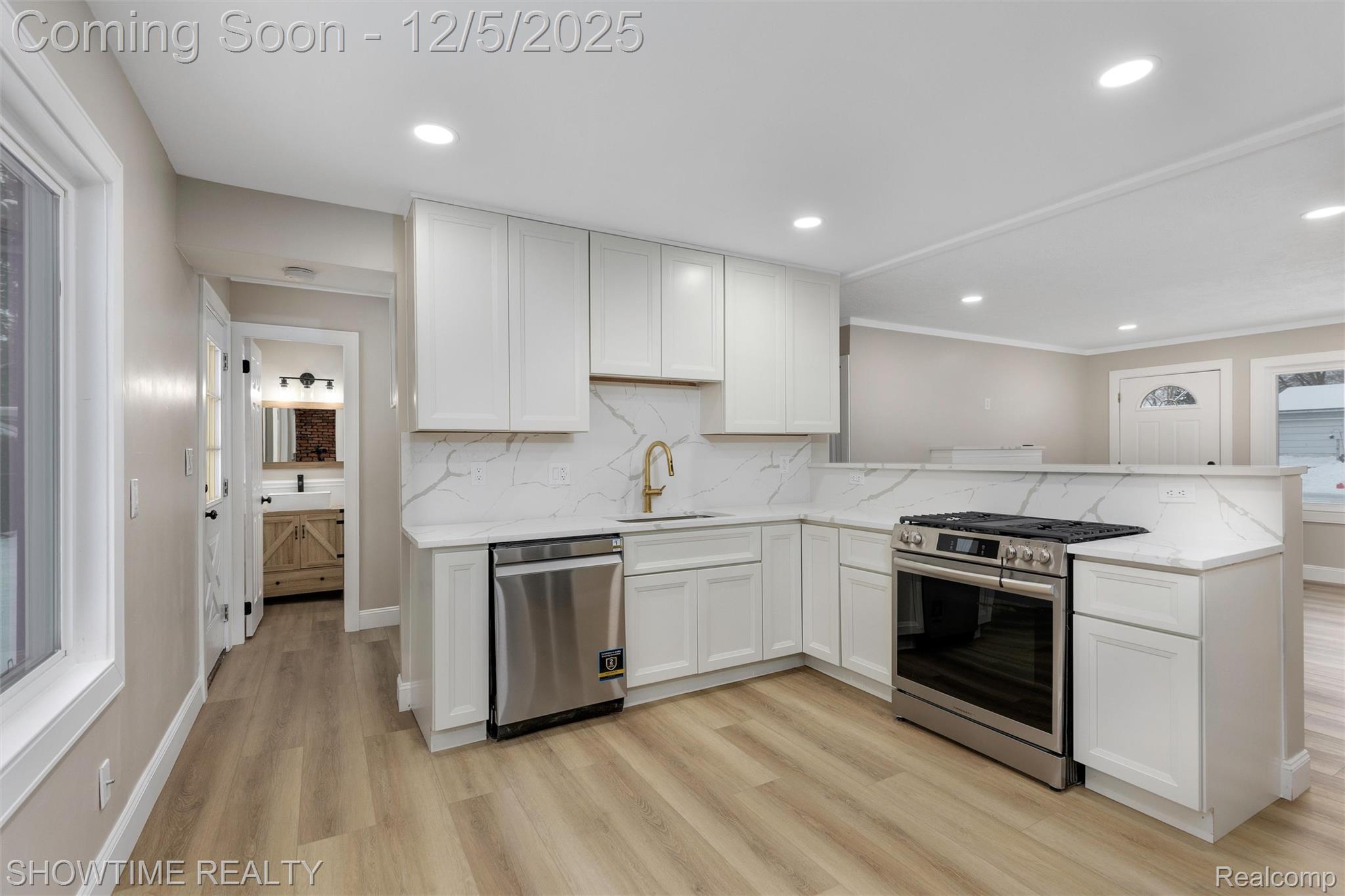 3909 Queensbury Road