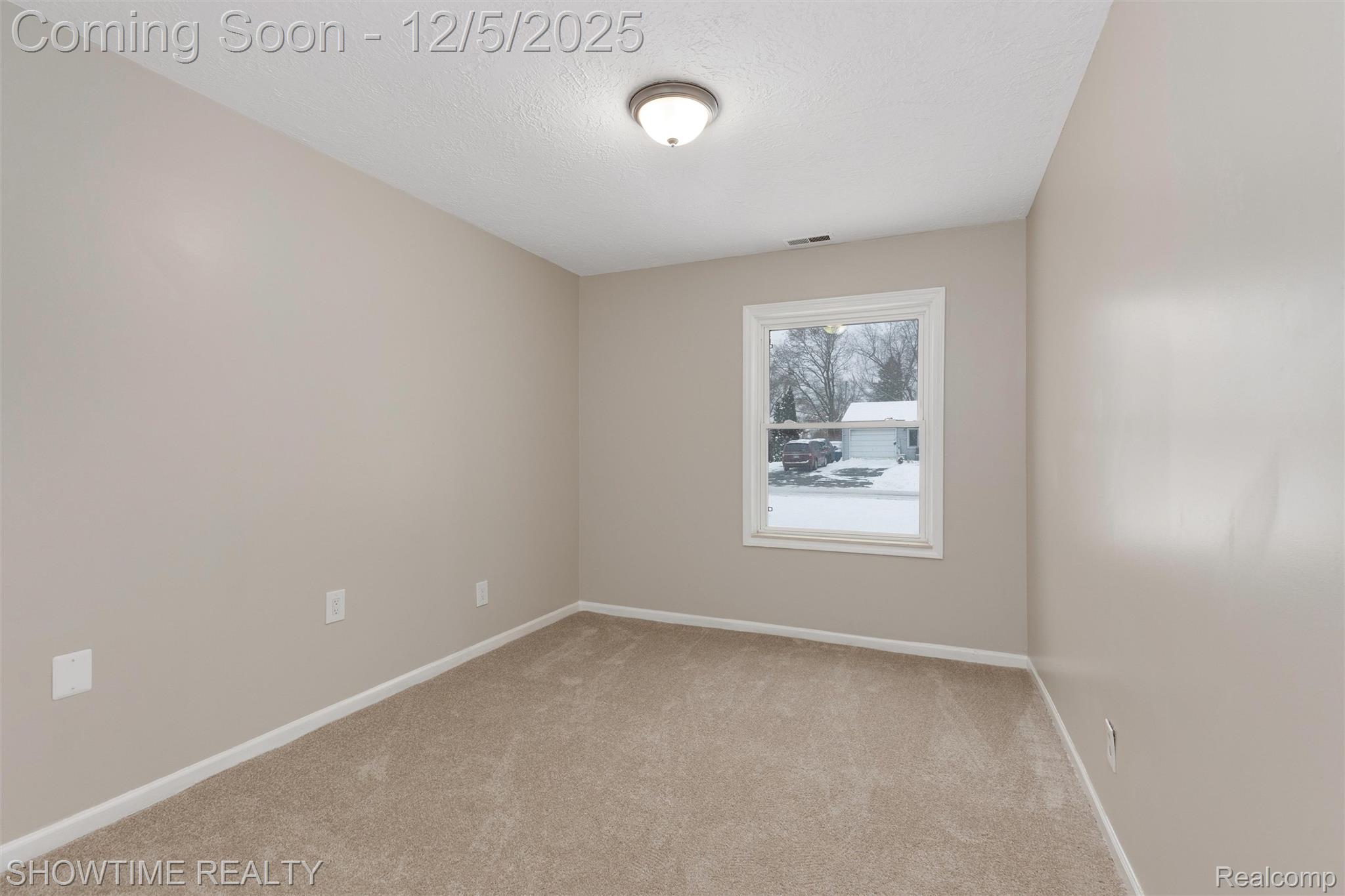 3909 Queensbury Road