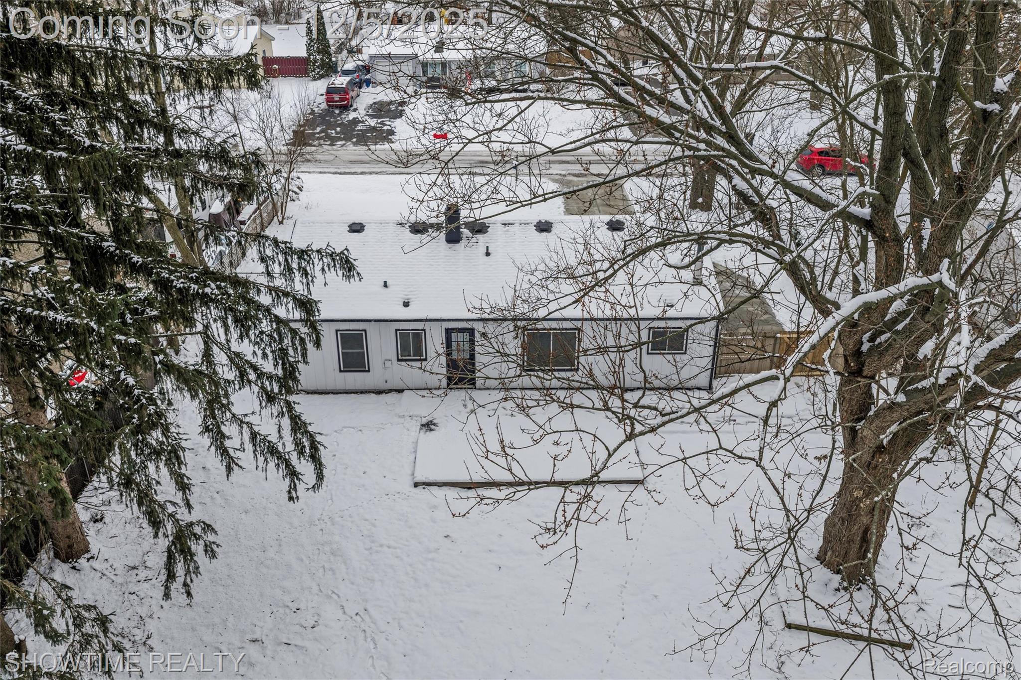 3909 Queensbury Road