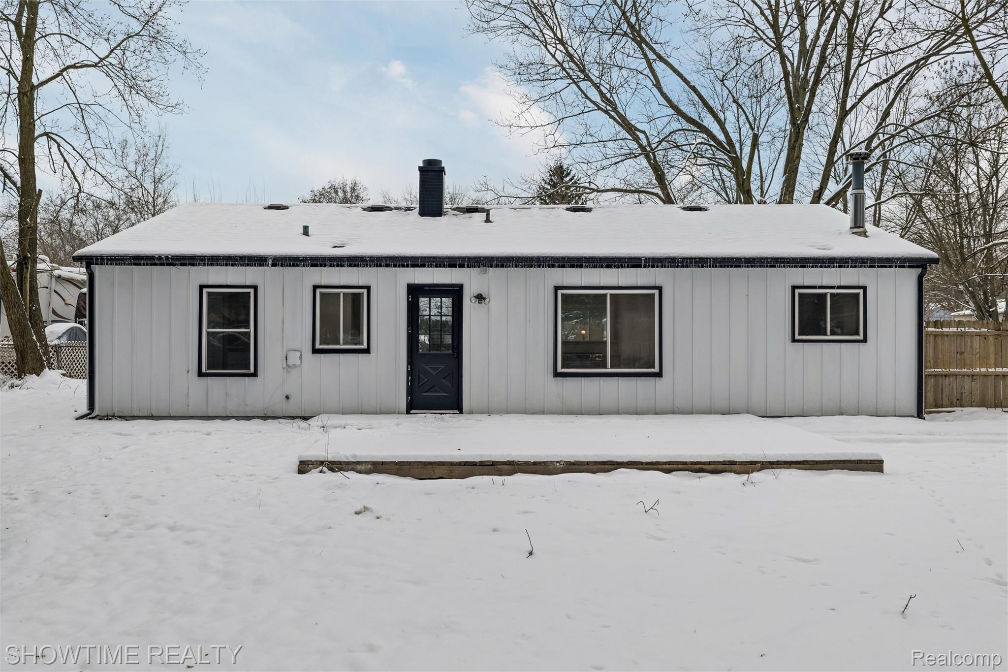 3909 Queensbury Road