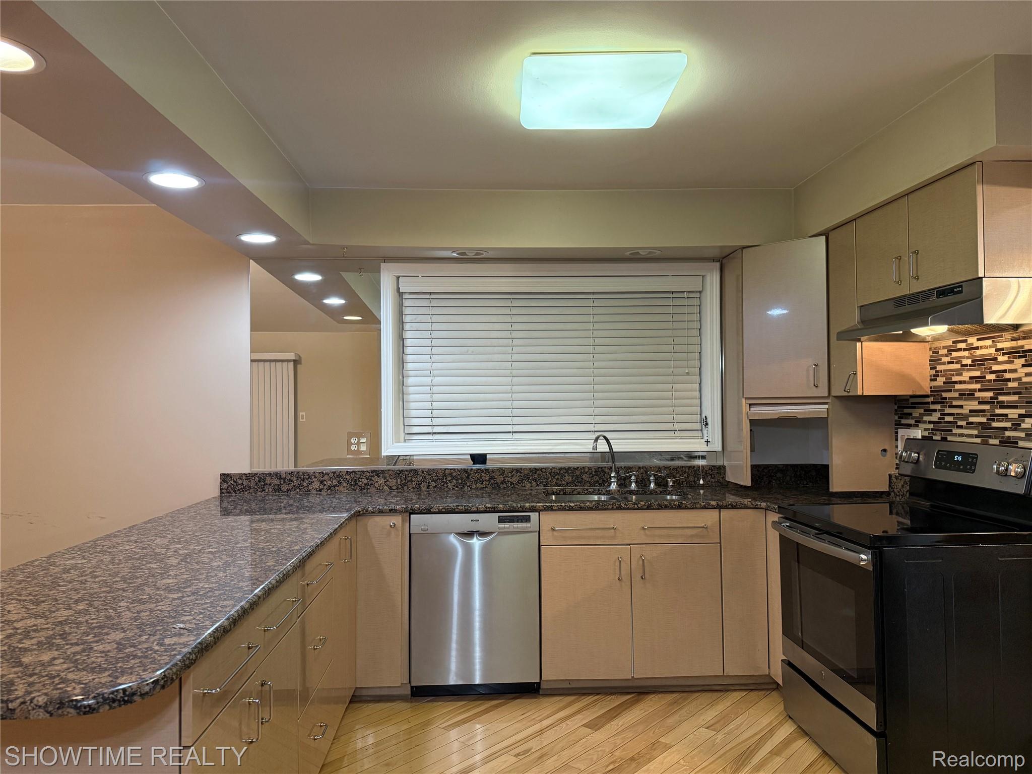 2829 Garrison Drive