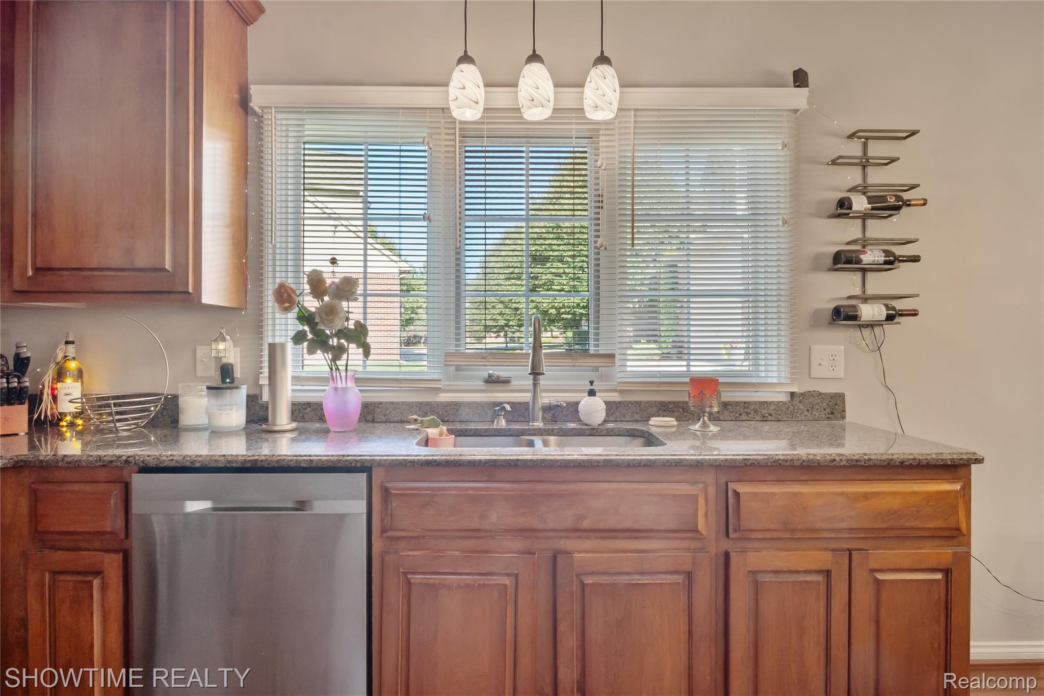 4341 Summer Place