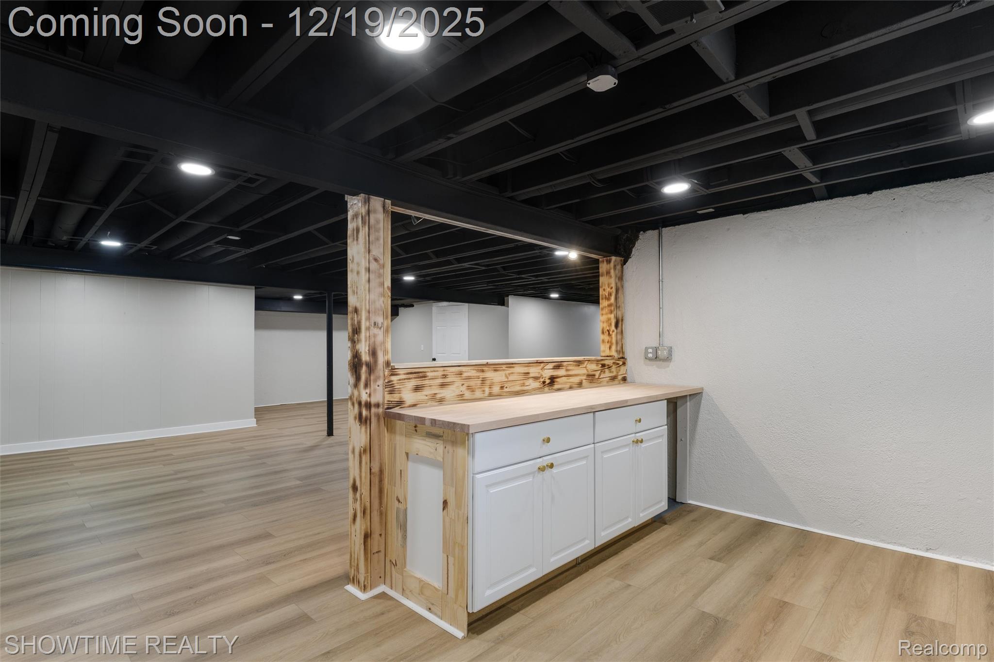 24235 Wildbrook Court