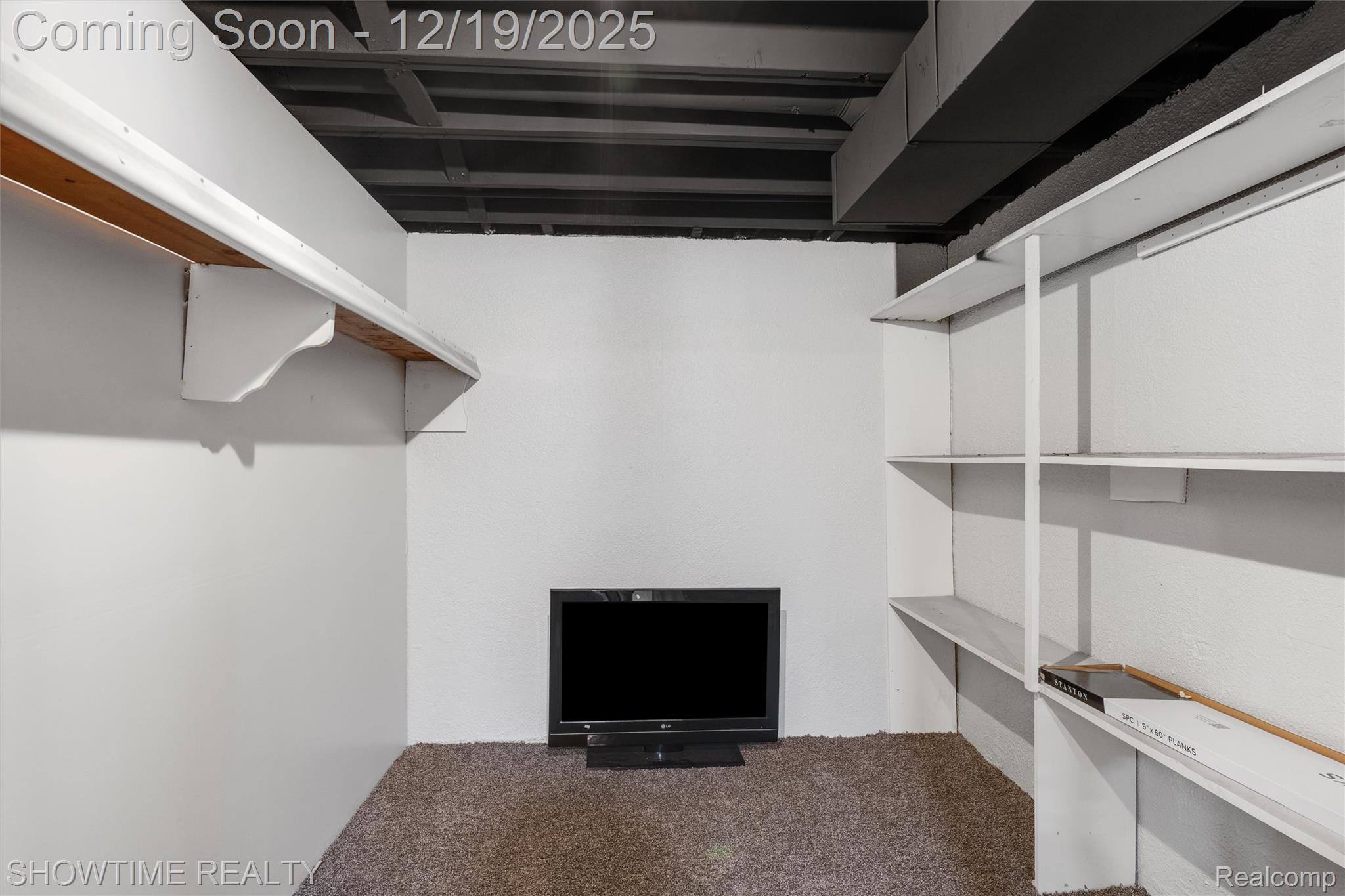 24235 Wildbrook Court