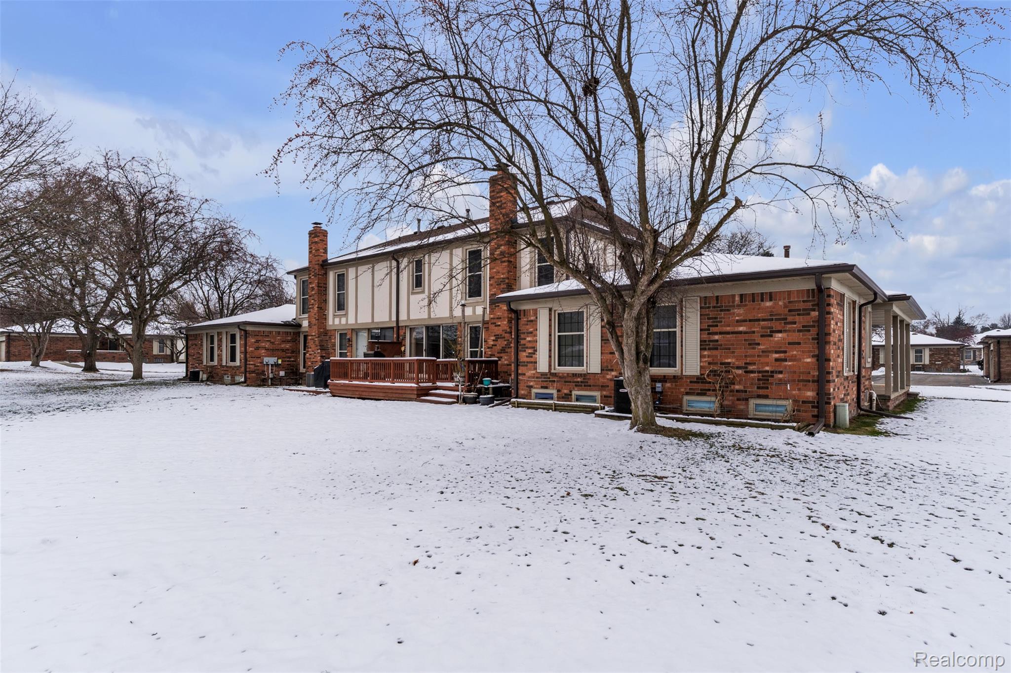 49285 Ashley Court