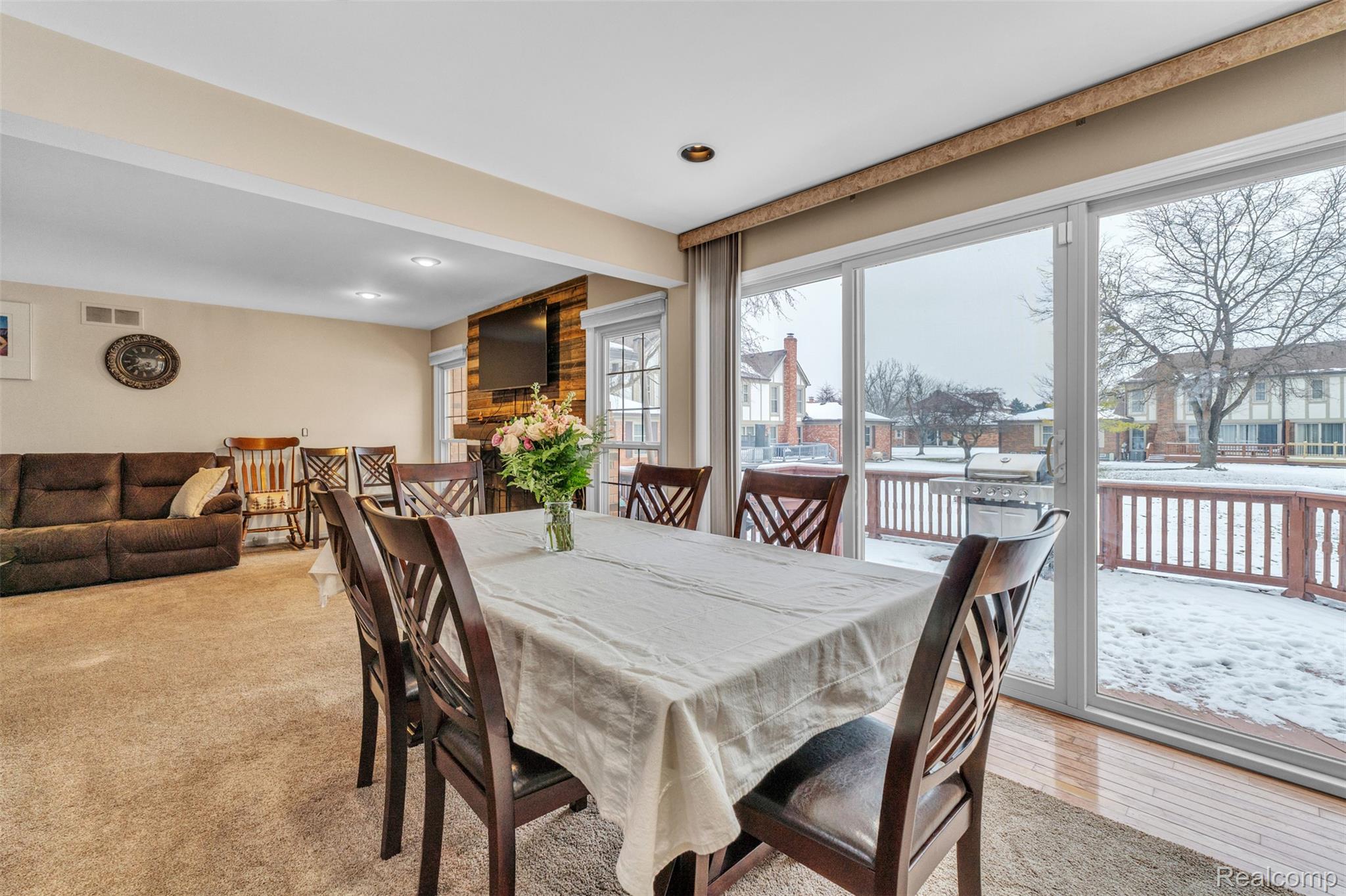 49285 Ashley Court