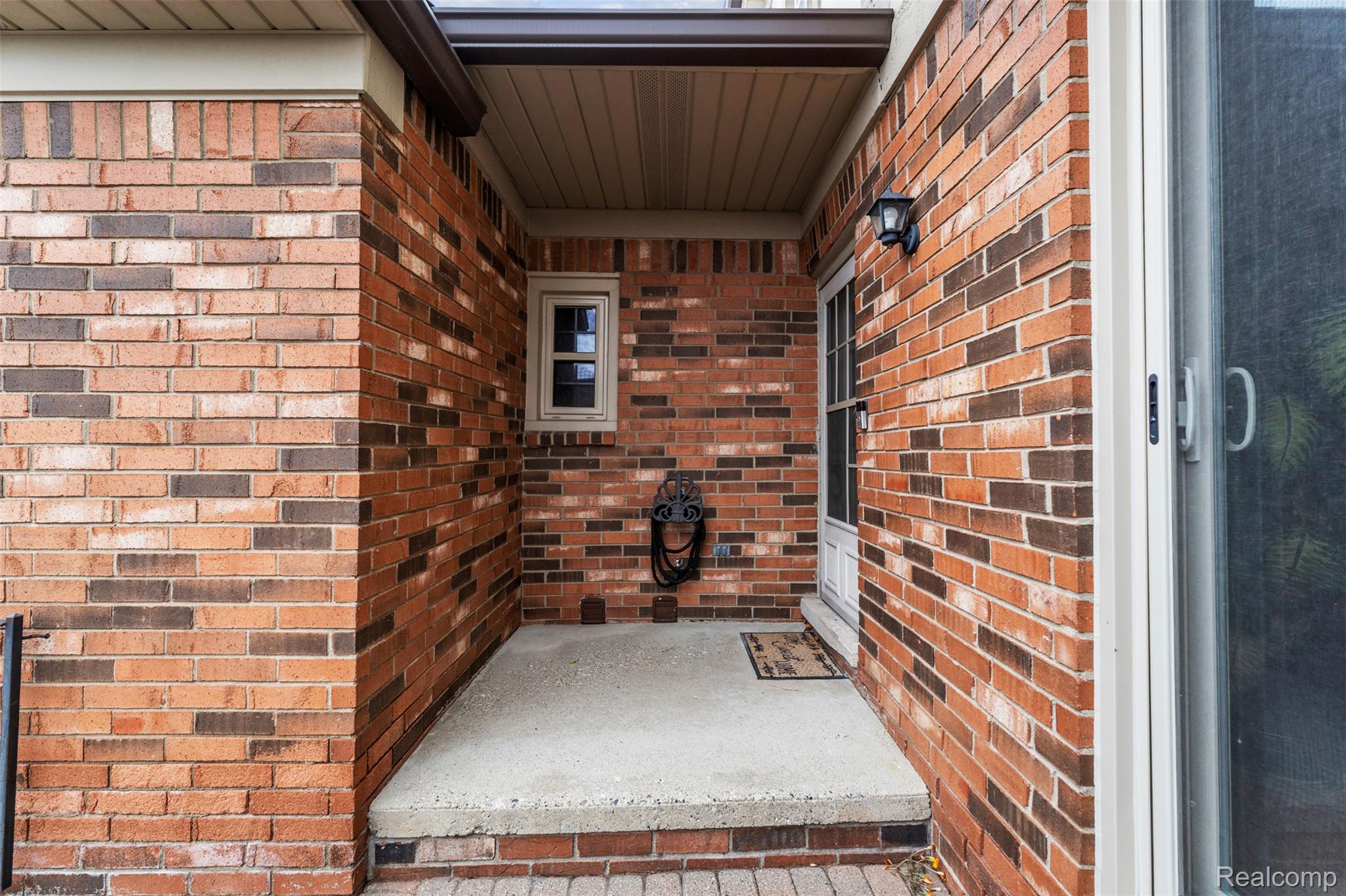 49285 Ashley Court