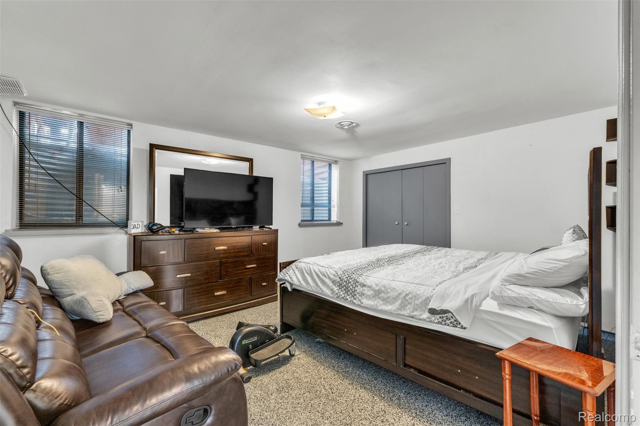 49285 Ashley Court