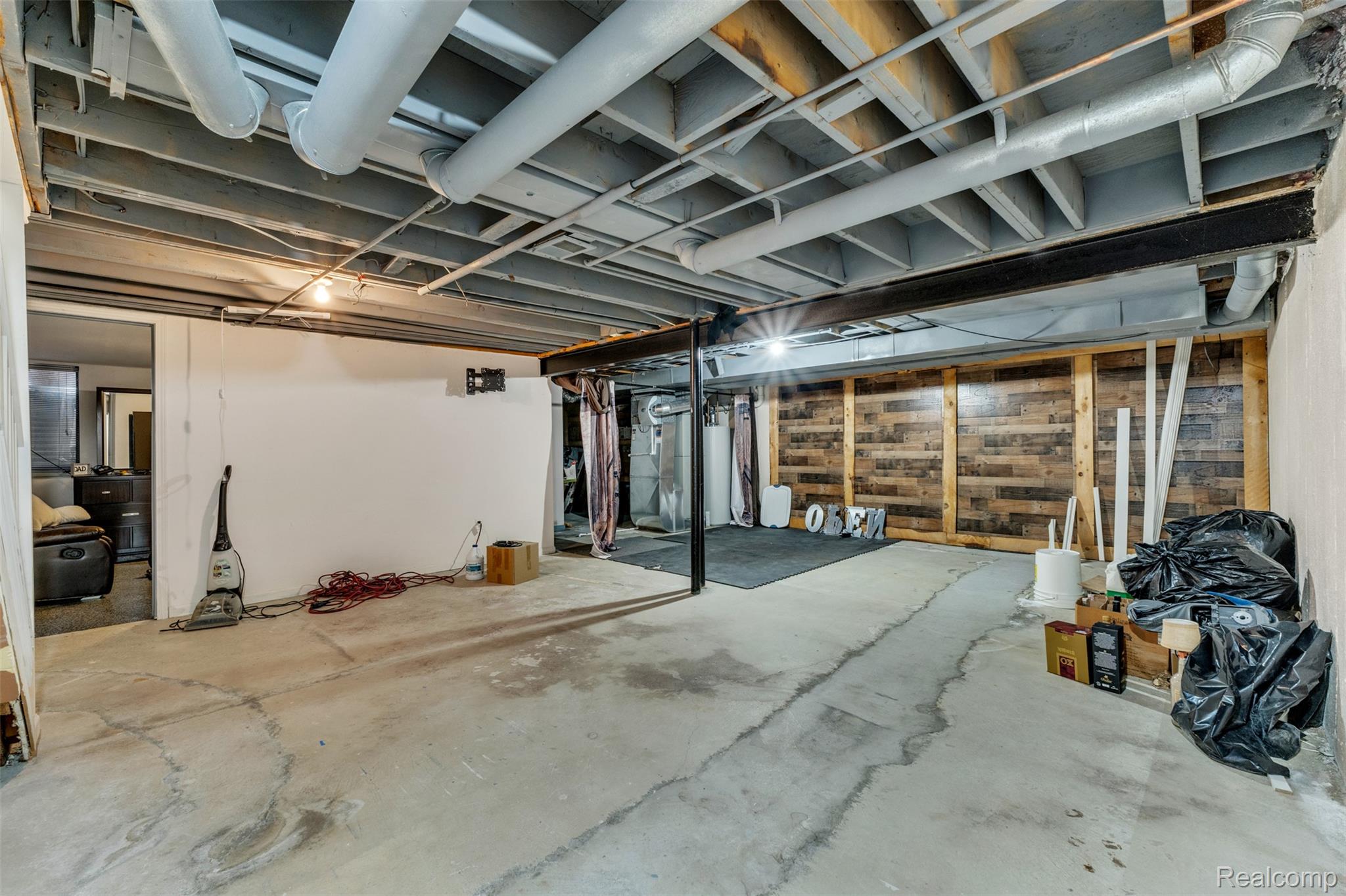 49285 Ashley Court