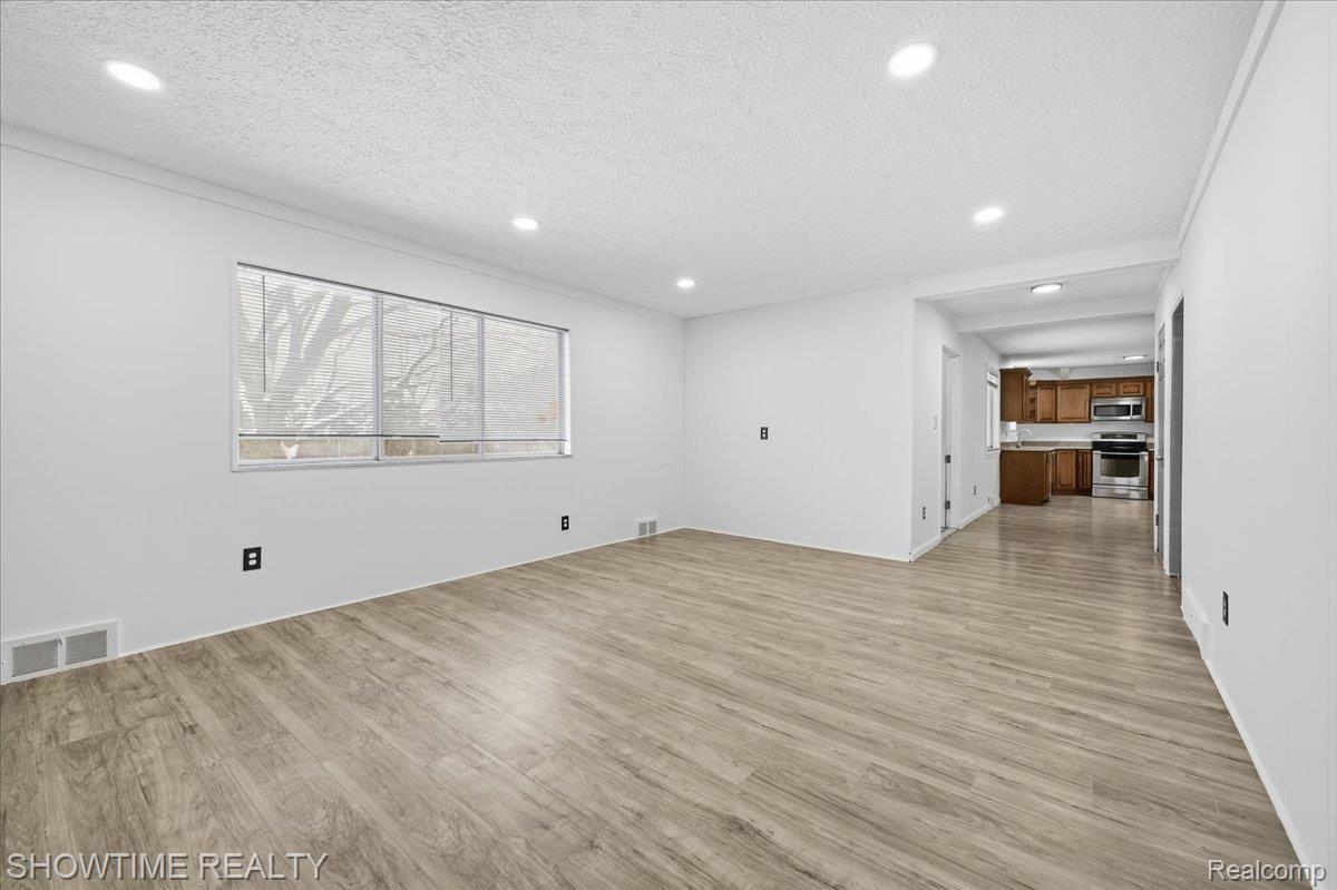 42442 TESSMER Drive