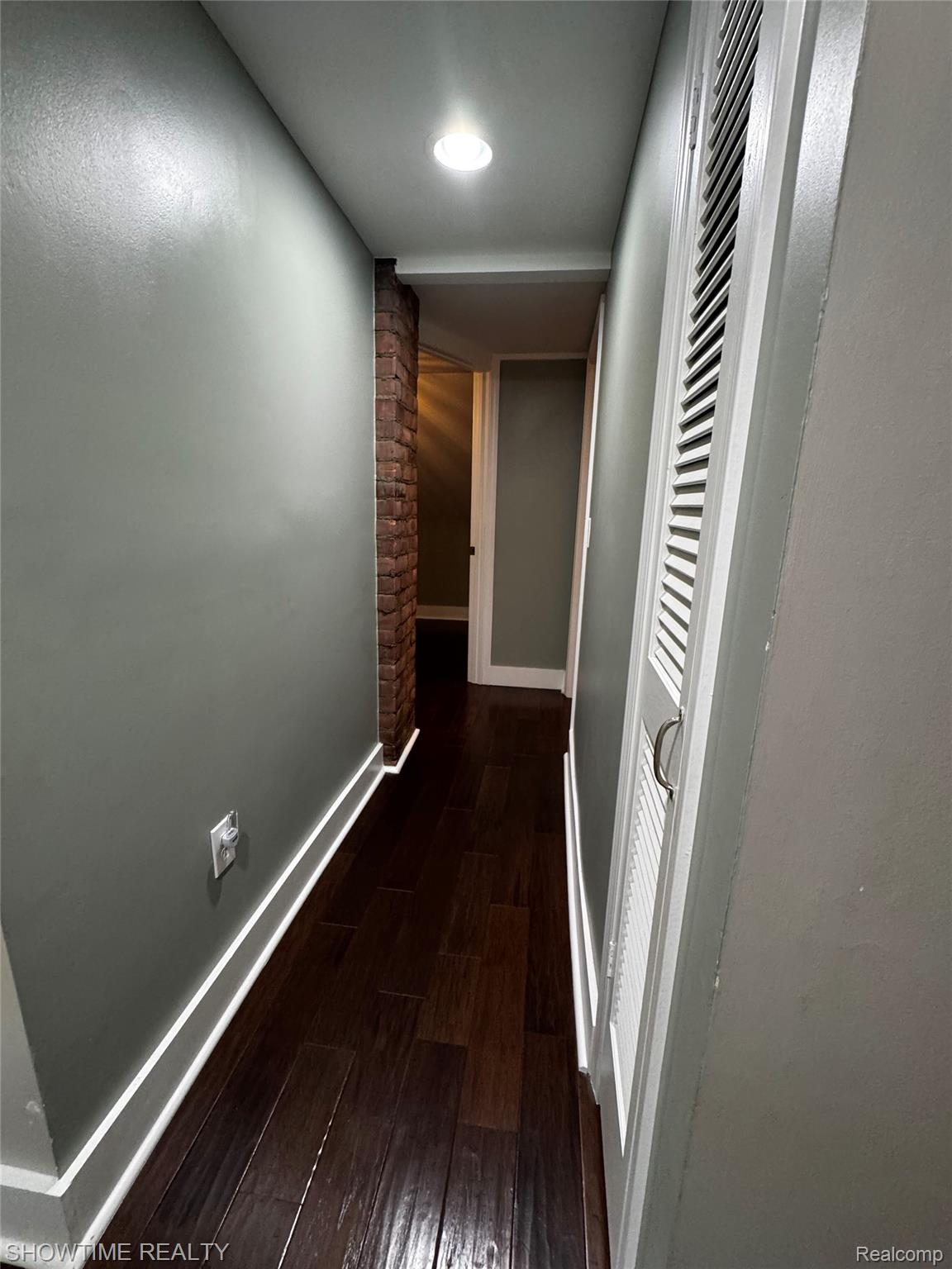 516 N Alexander Avenue