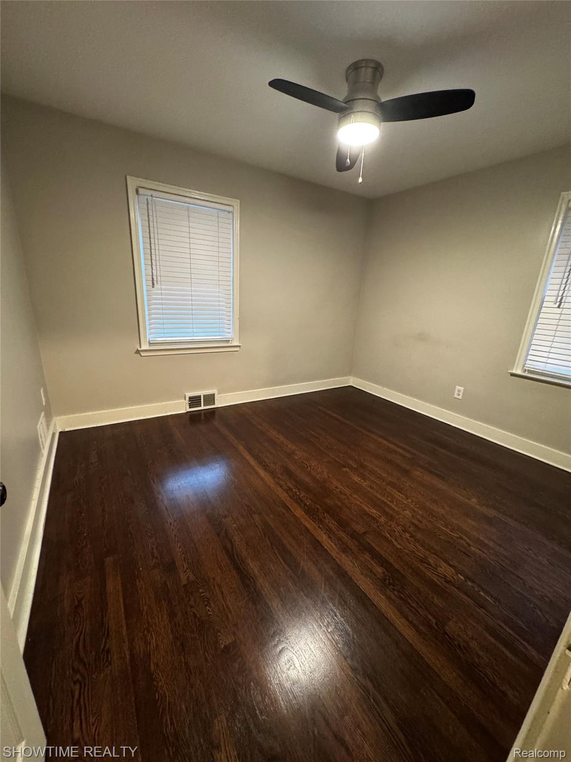 516 N Alexander Avenue