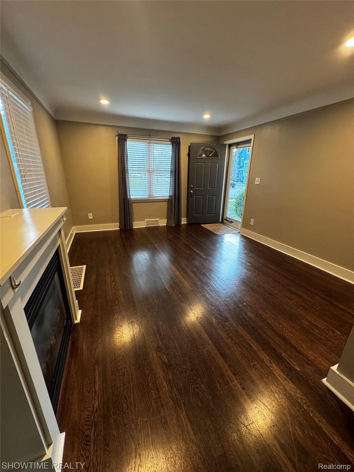 516 N Alexander Avenue