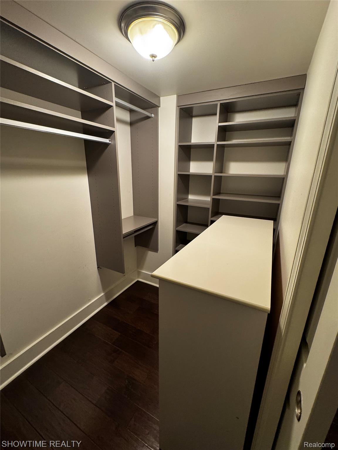 516 N Alexander Avenue