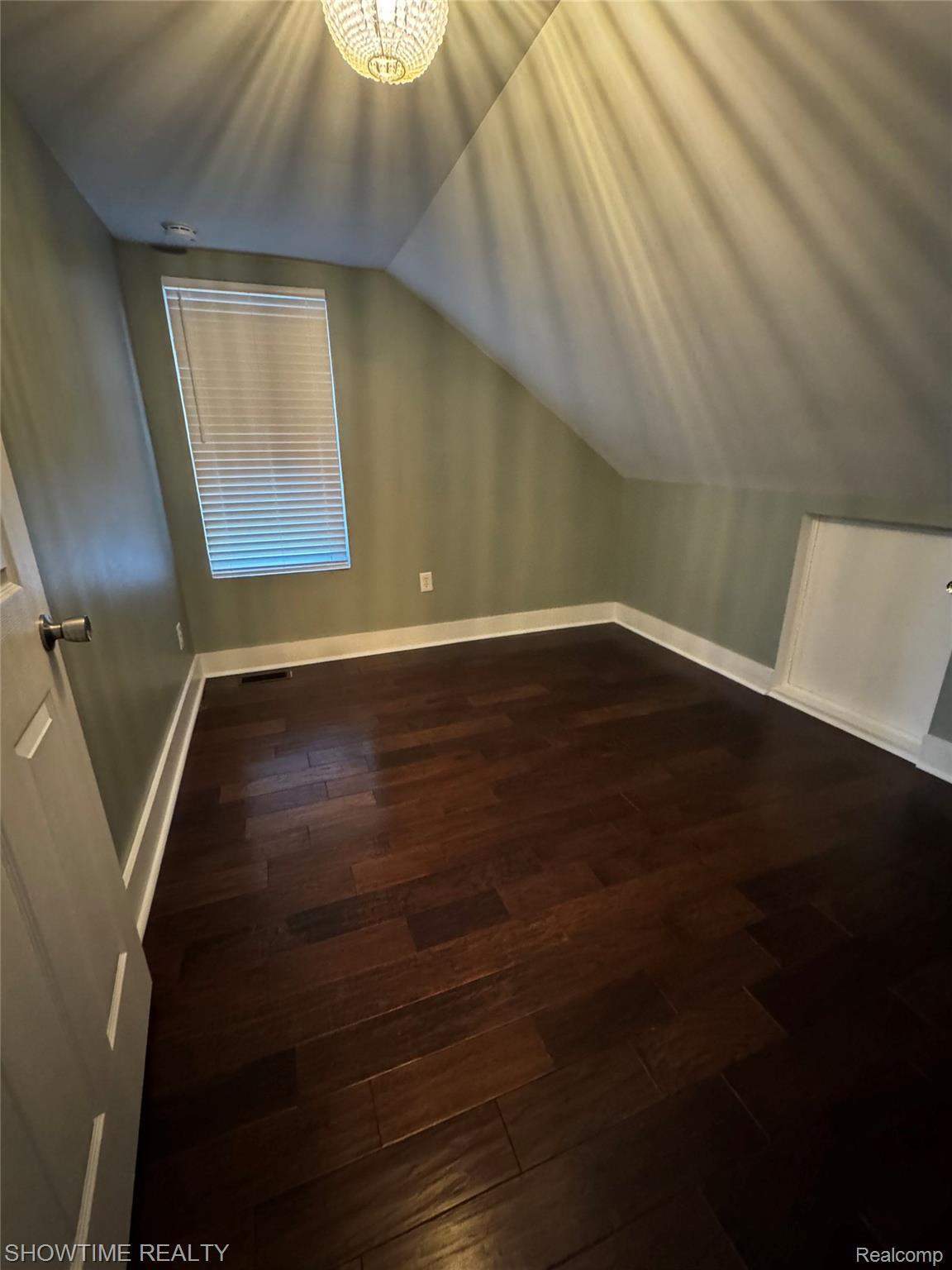 516 N Alexander Avenue