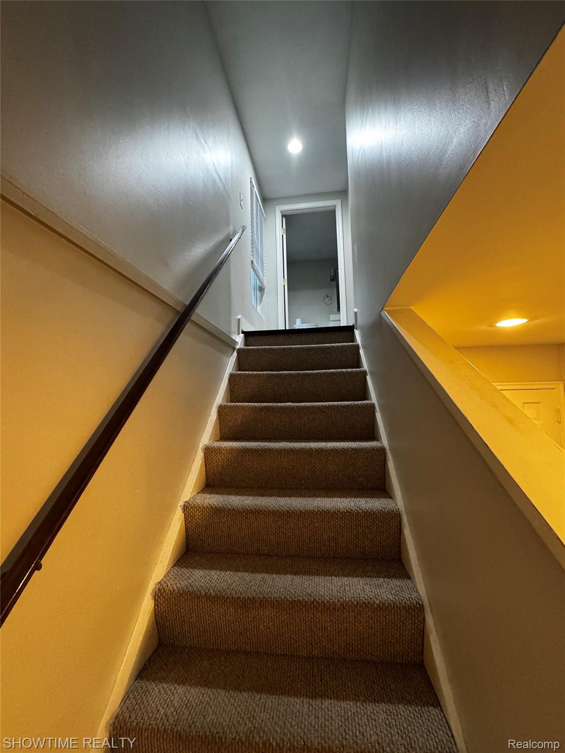 516 N Alexander Avenue