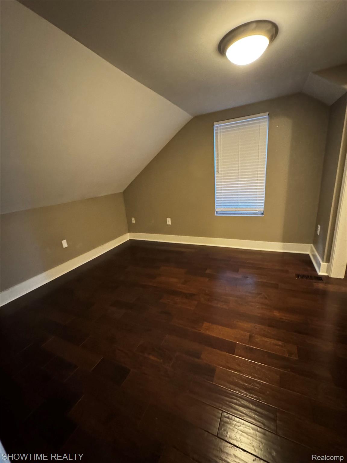 516 N Alexander Avenue