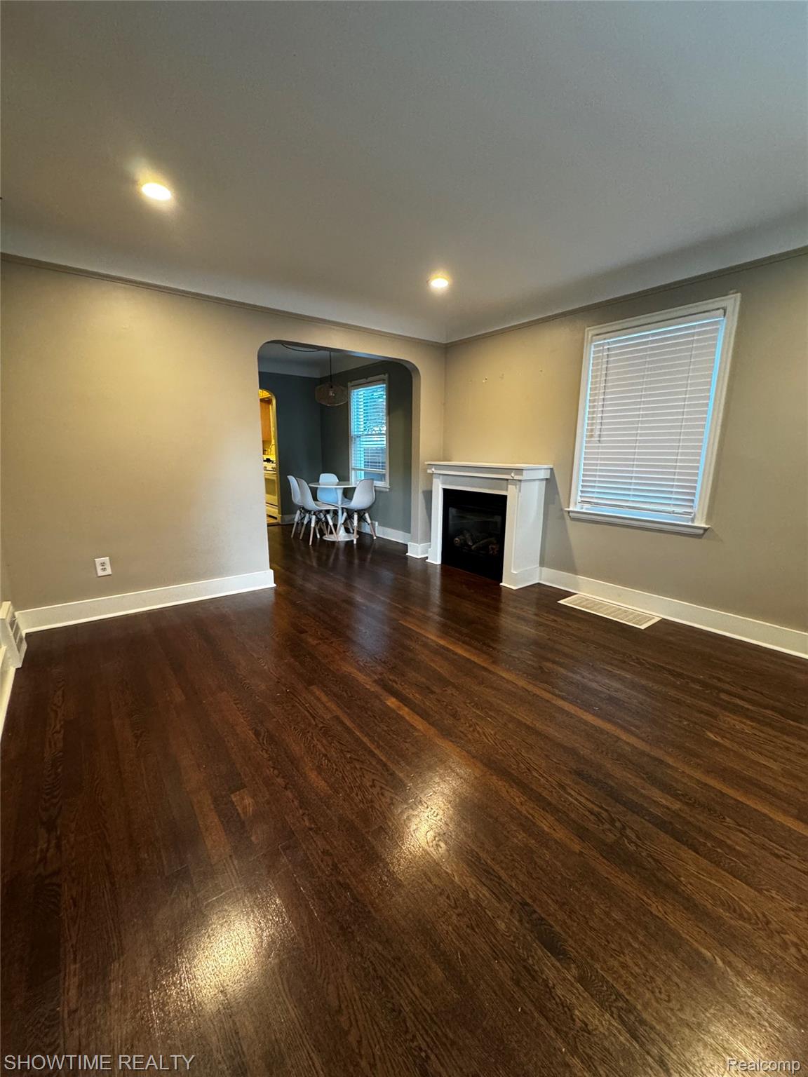 516 N Alexander Avenue