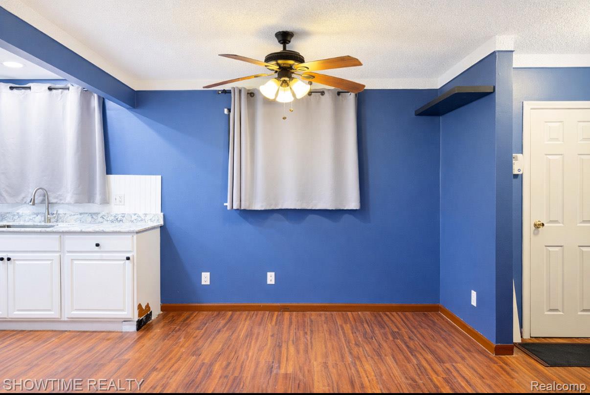 26261 Linwood Street