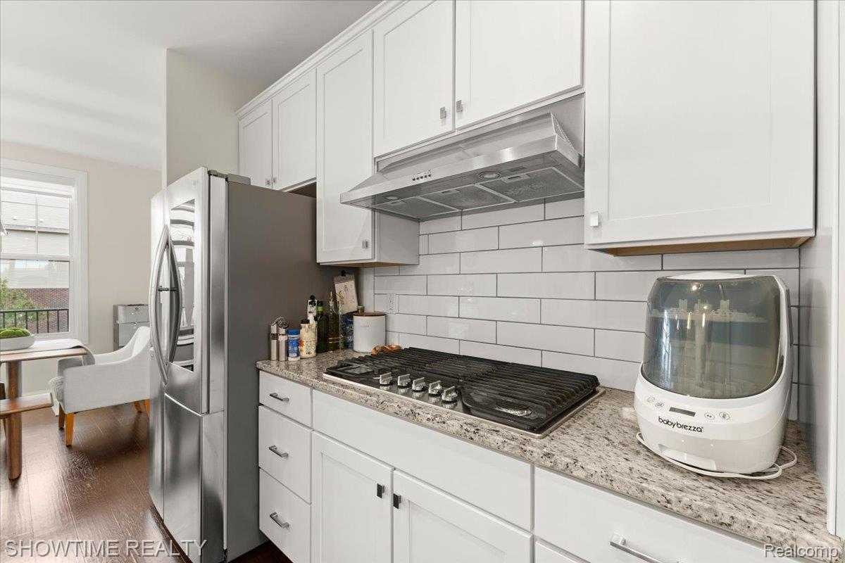 2734 Helmsdale Circle