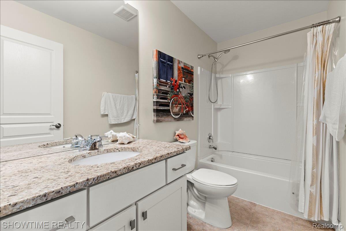 2734 Helmsdale Circle