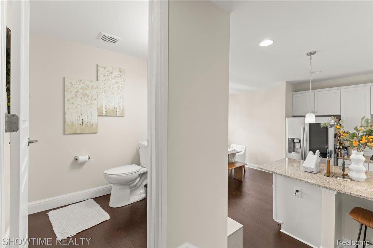 2734 Helmsdale Circle