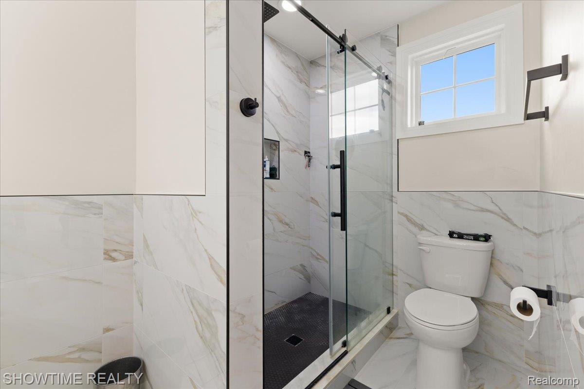 2734 Helmsdale Circle