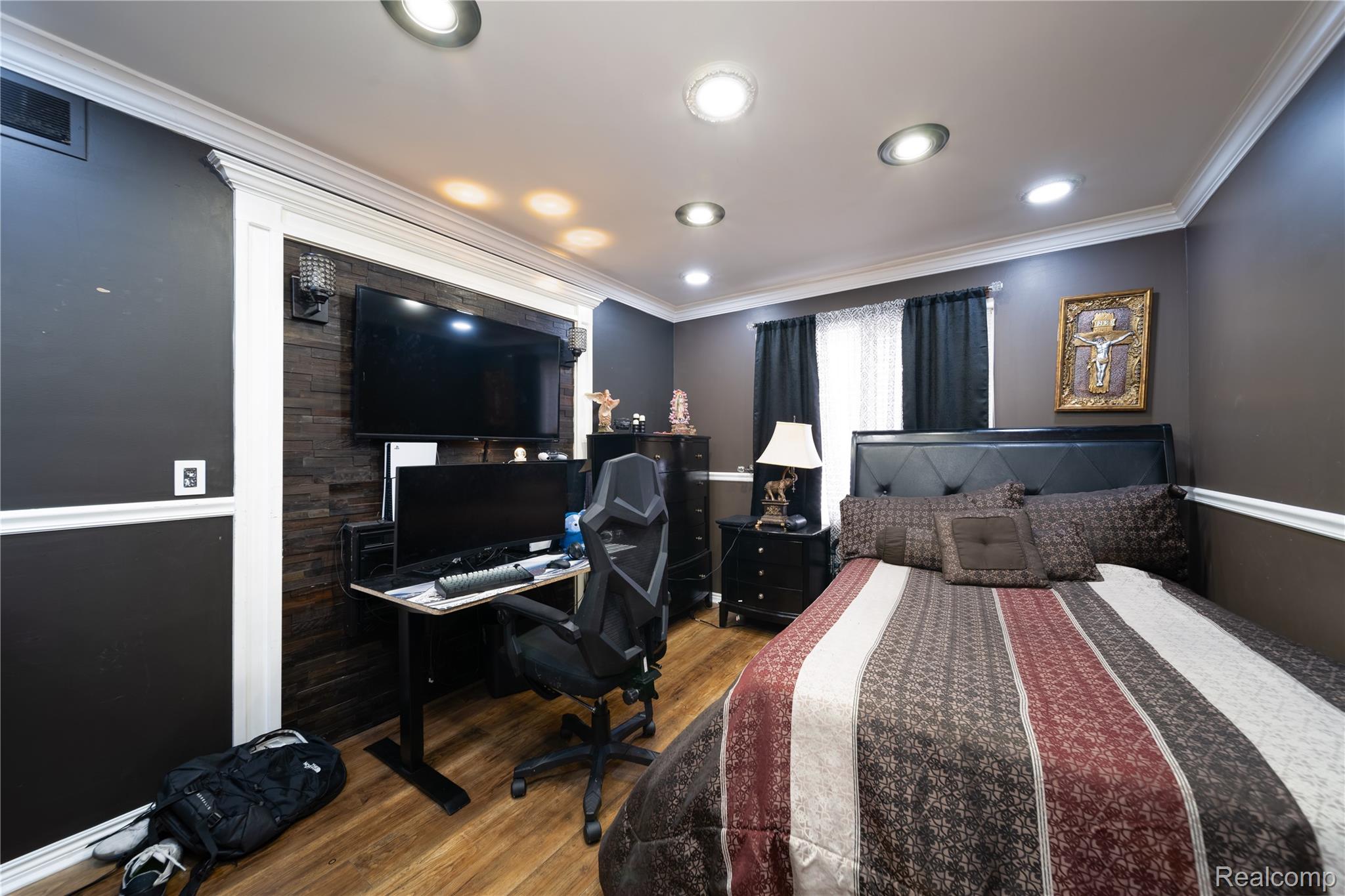 20218 Glenview Court