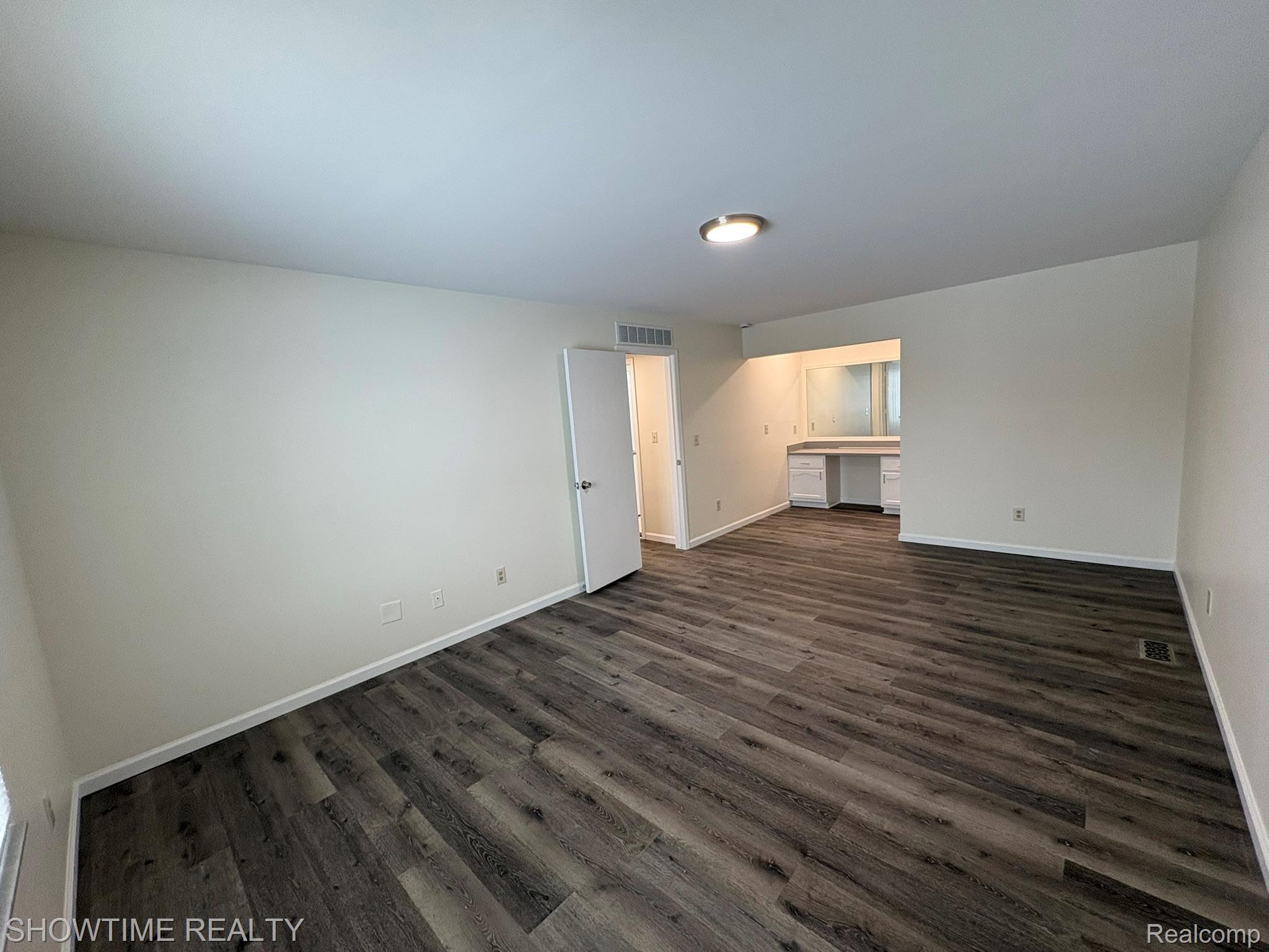 143 Meadow Lane Circle