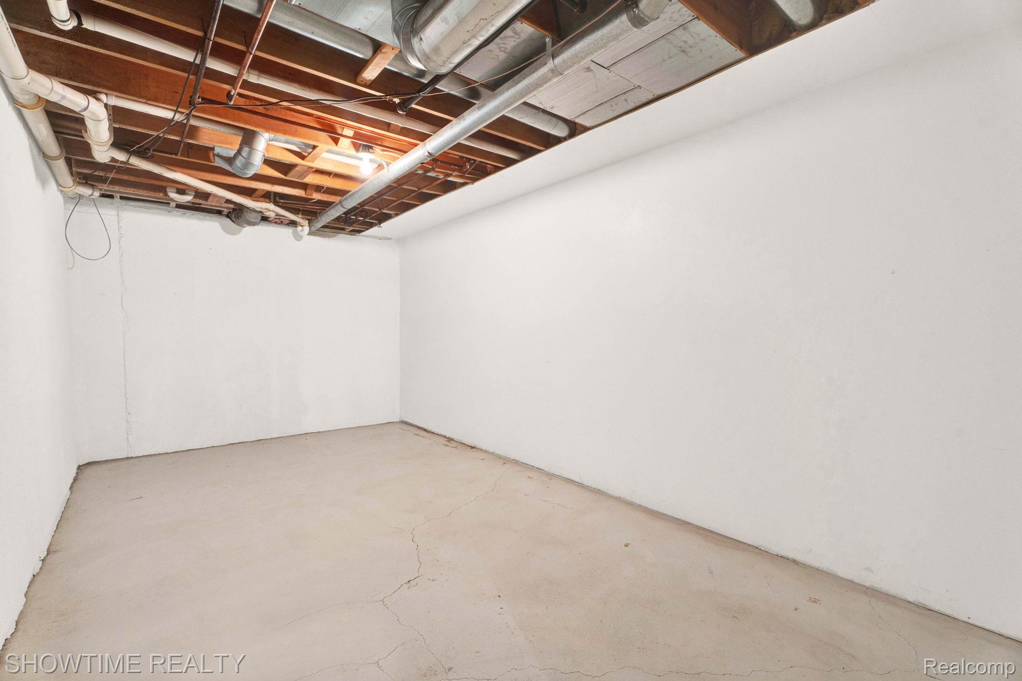 33560 Lamparter Drive