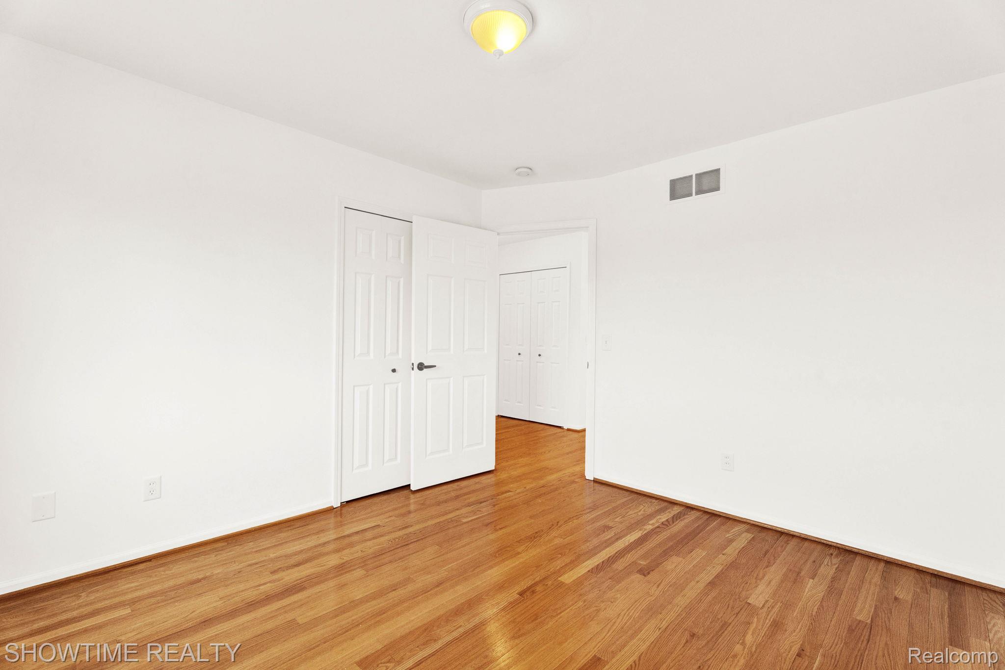 33560 Lamparter Drive