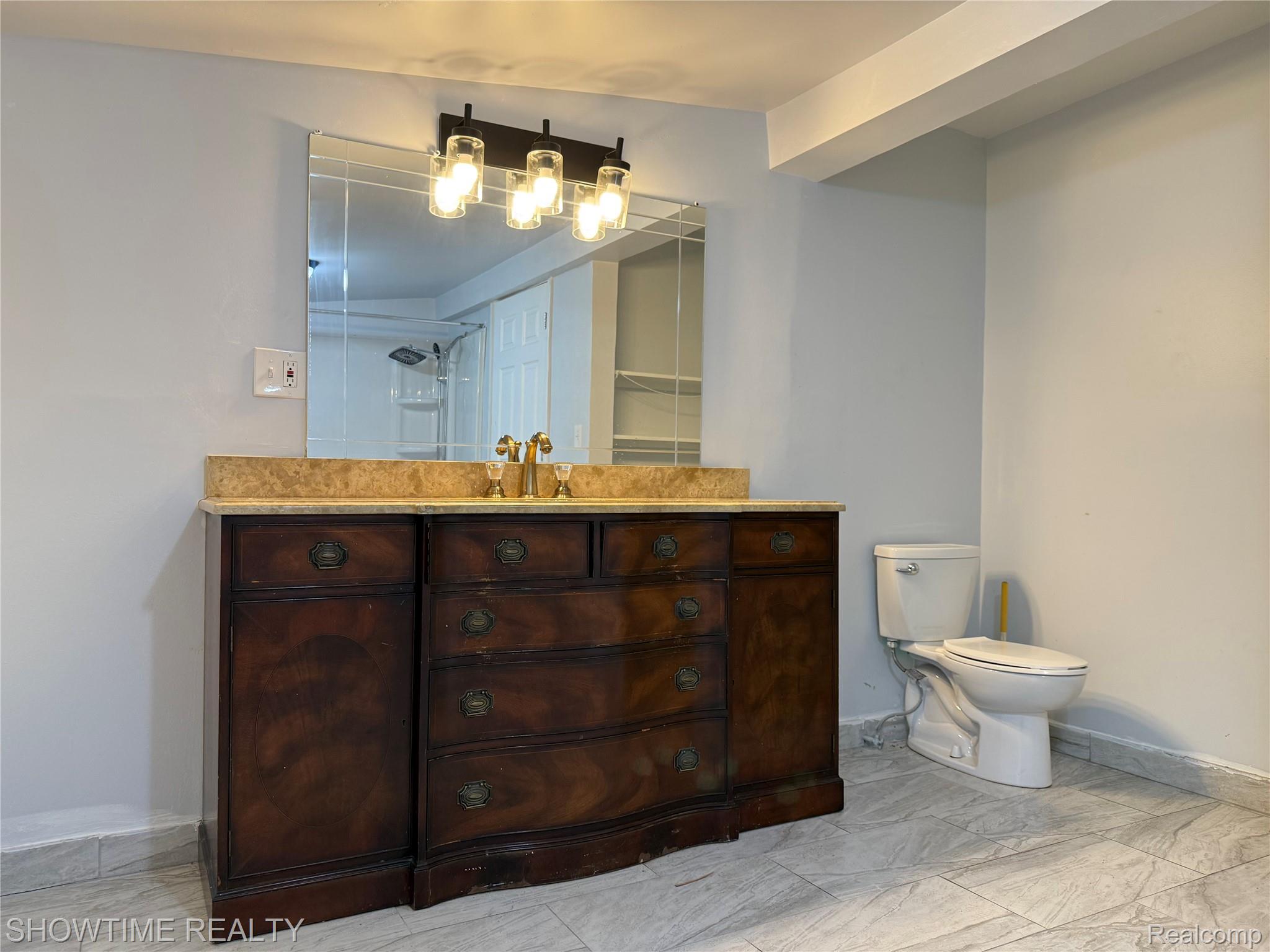 30486 Groveland Street