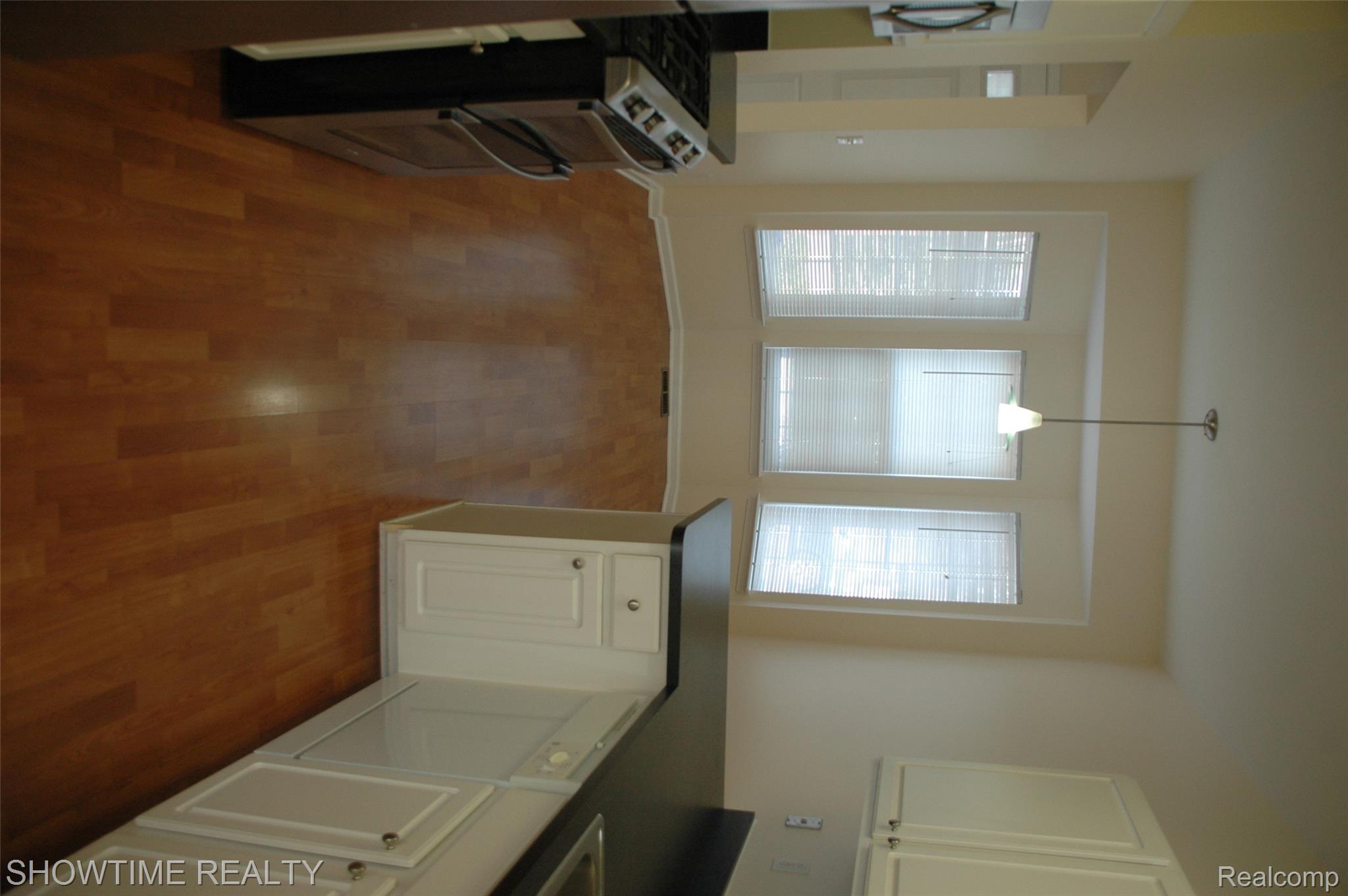 1238 University Drive