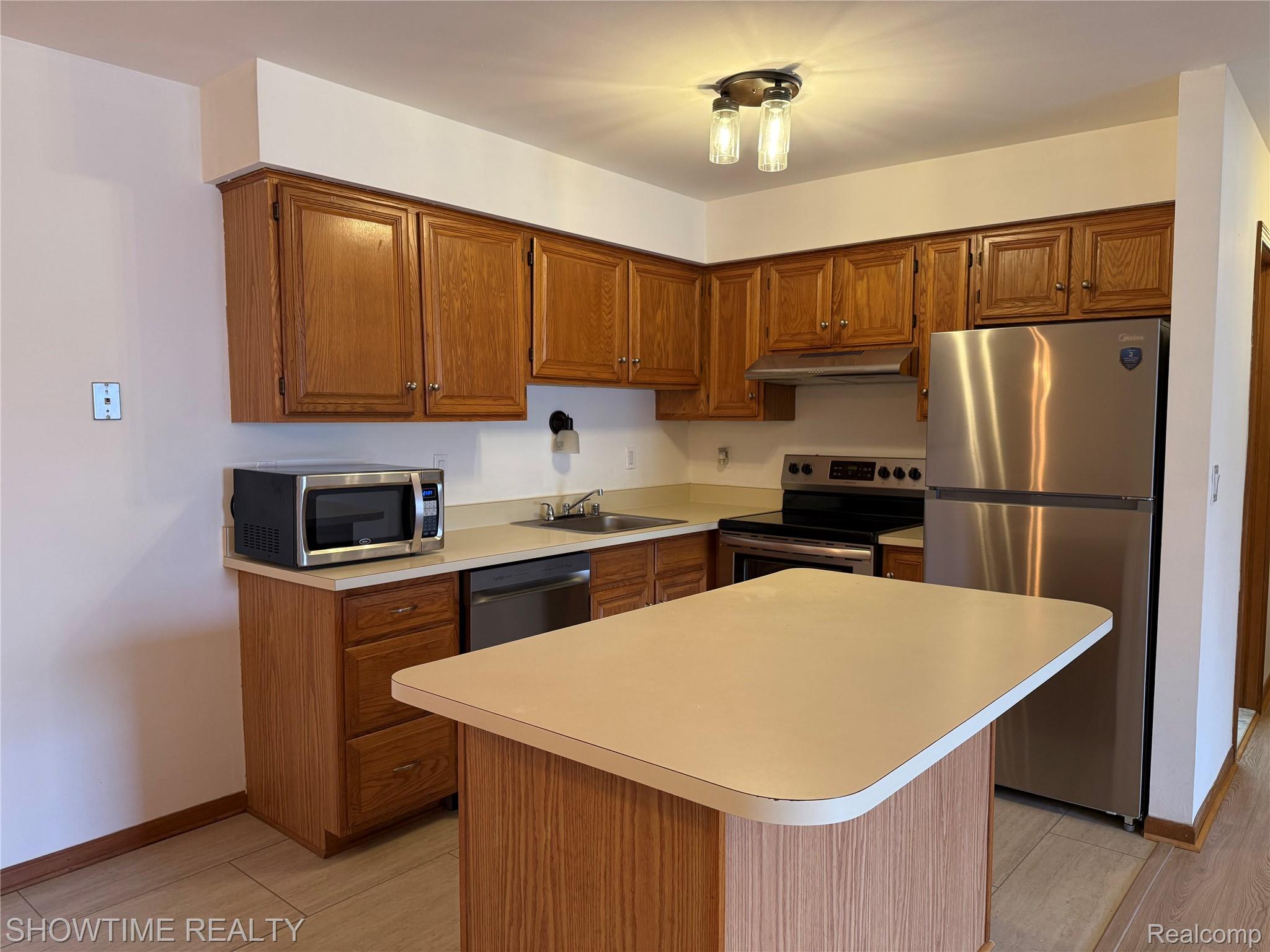 15356 Ashley Court