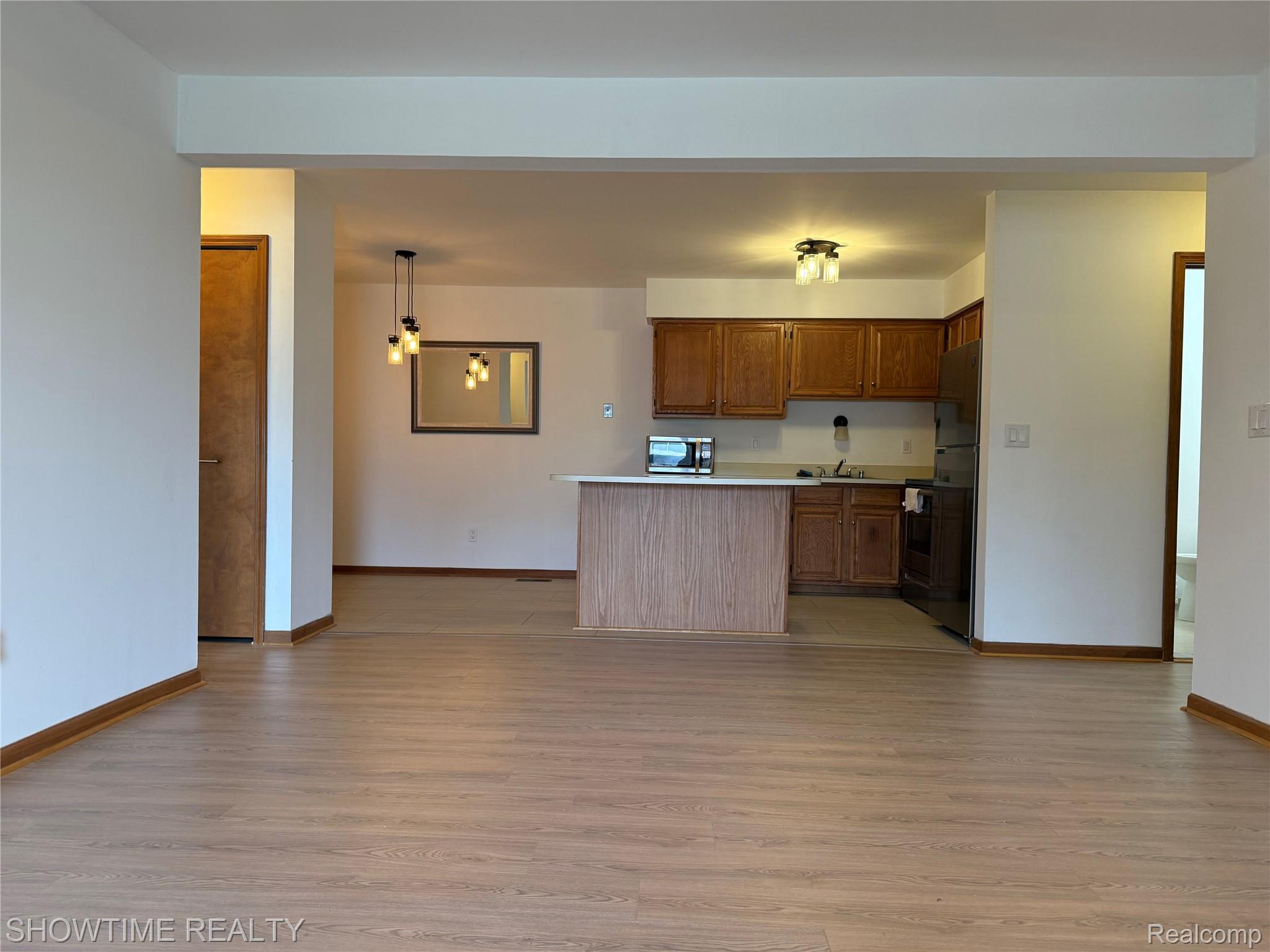 15356 Ashley Court