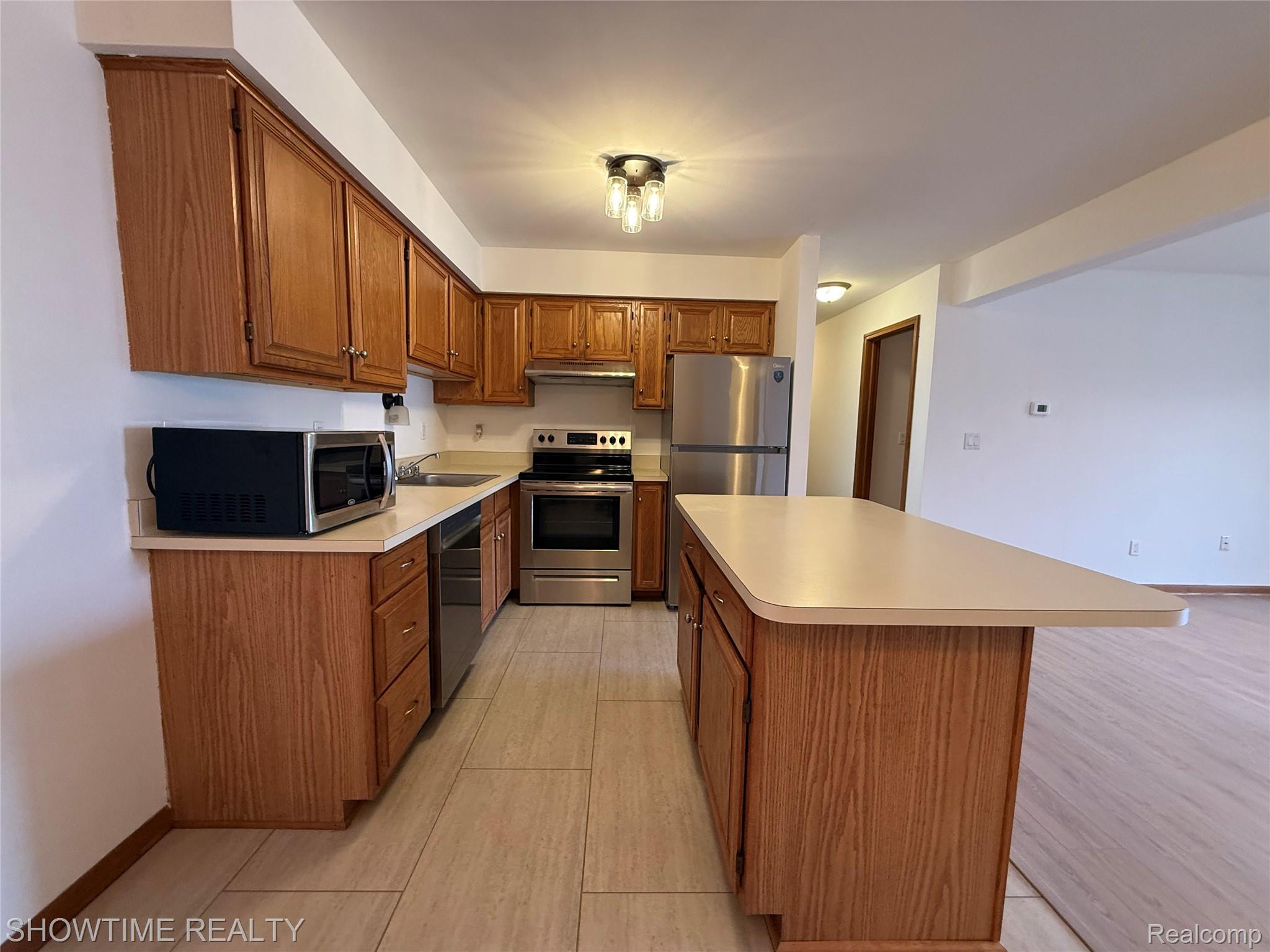 15356 Ashley Court