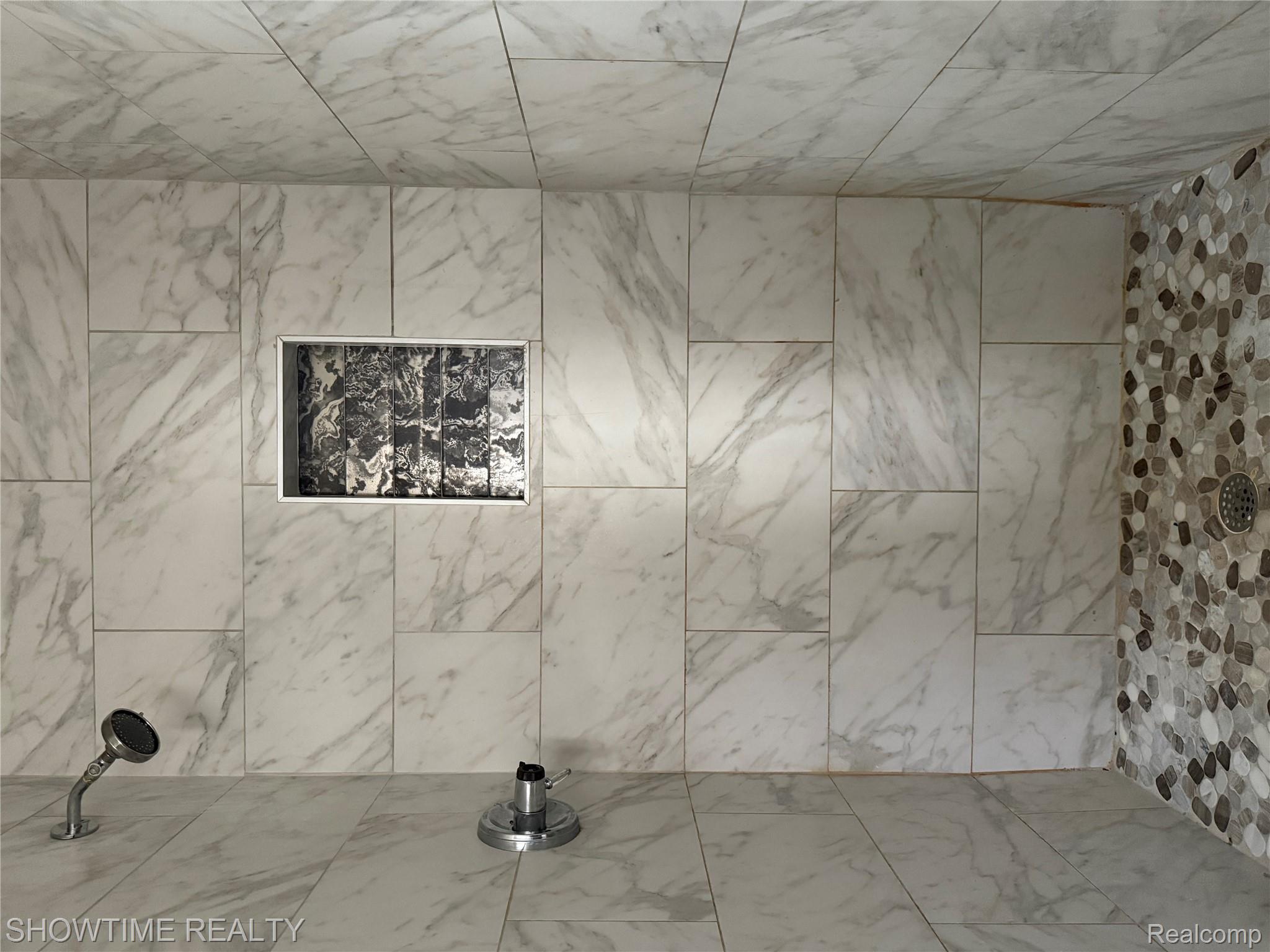 30671 HIDDEN PINES Lane