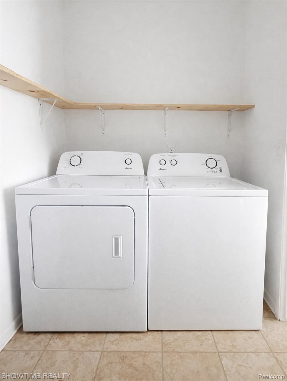 30671 HIDDEN PINES Lane