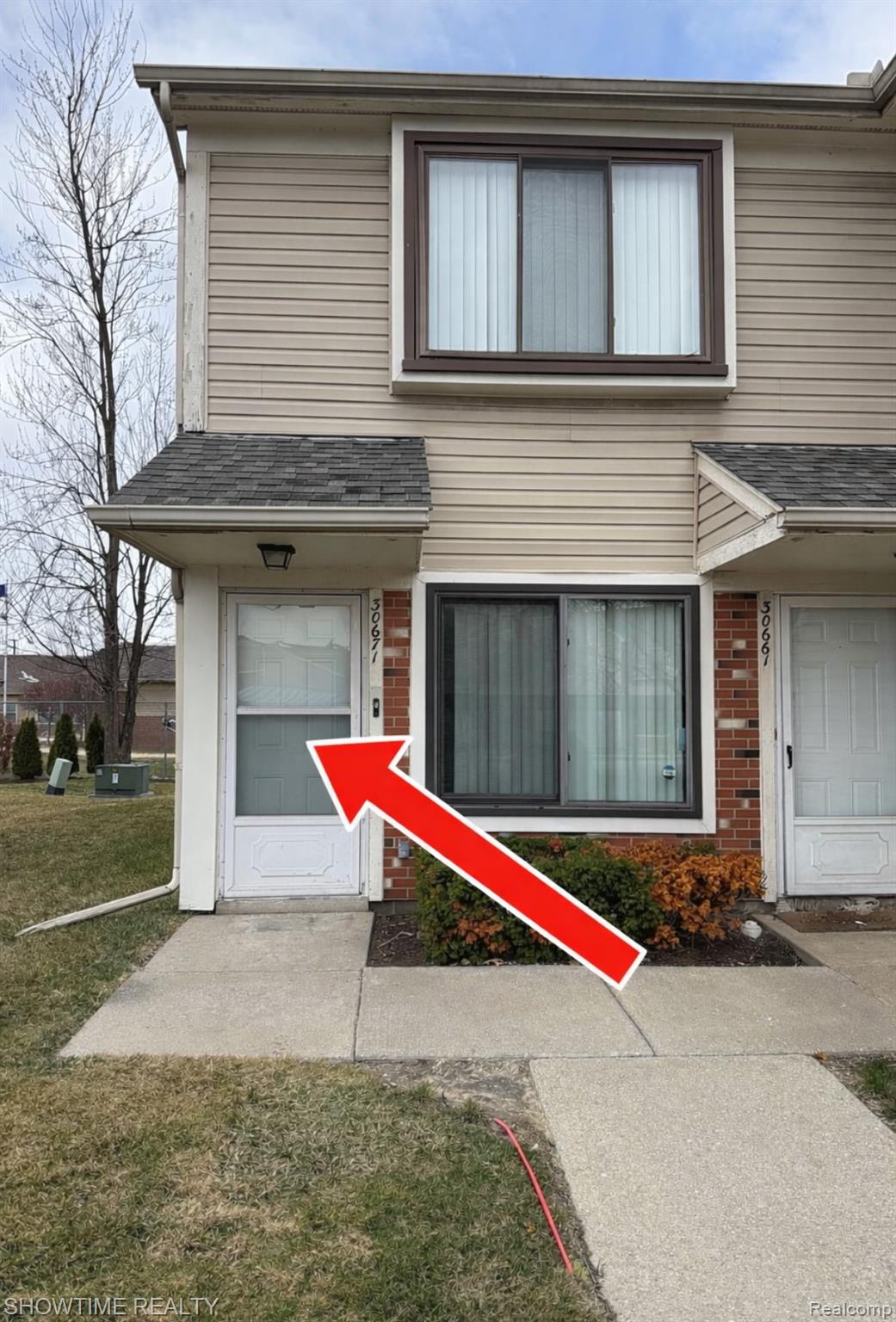 30671 HIDDEN PINES Lane