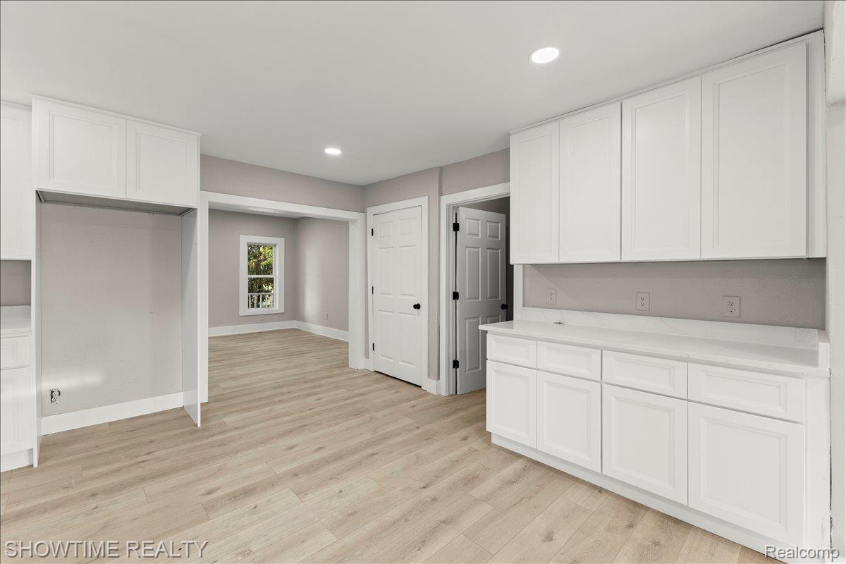 1865 N BLACKS CORNERS Road