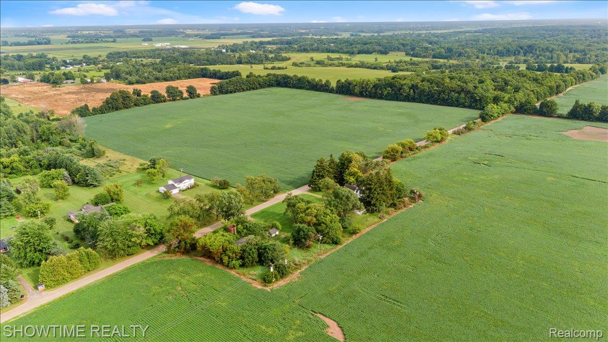 1865 N BLACKS CORNERS Road