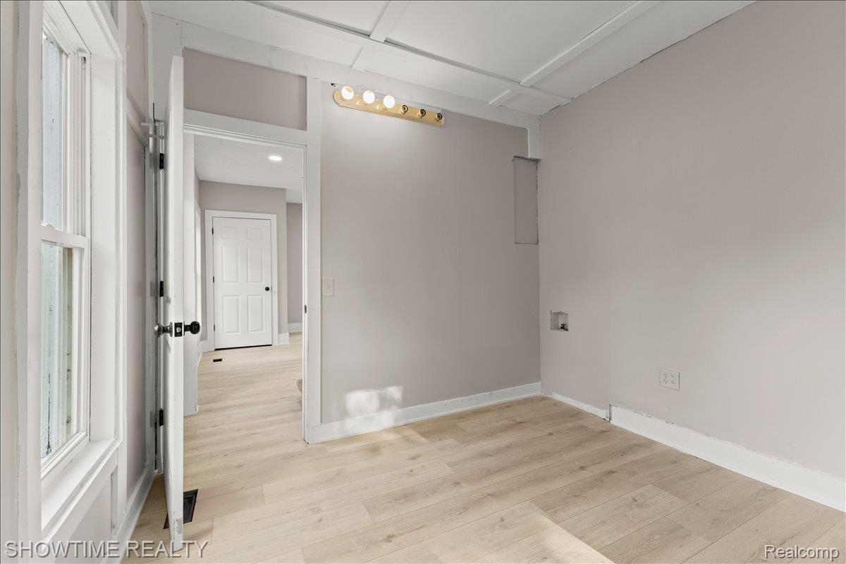 1865 N BLACKS CORNERS Road