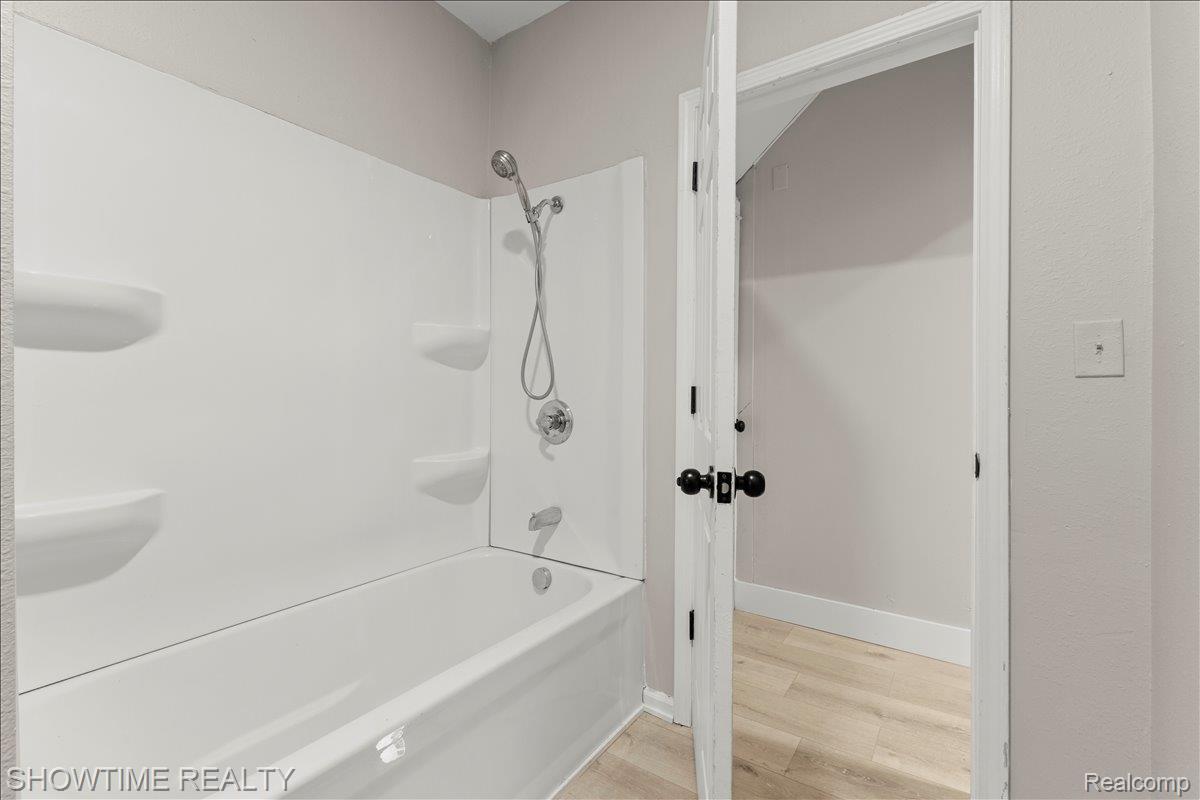 1865 N BLACKS CORNERS Road