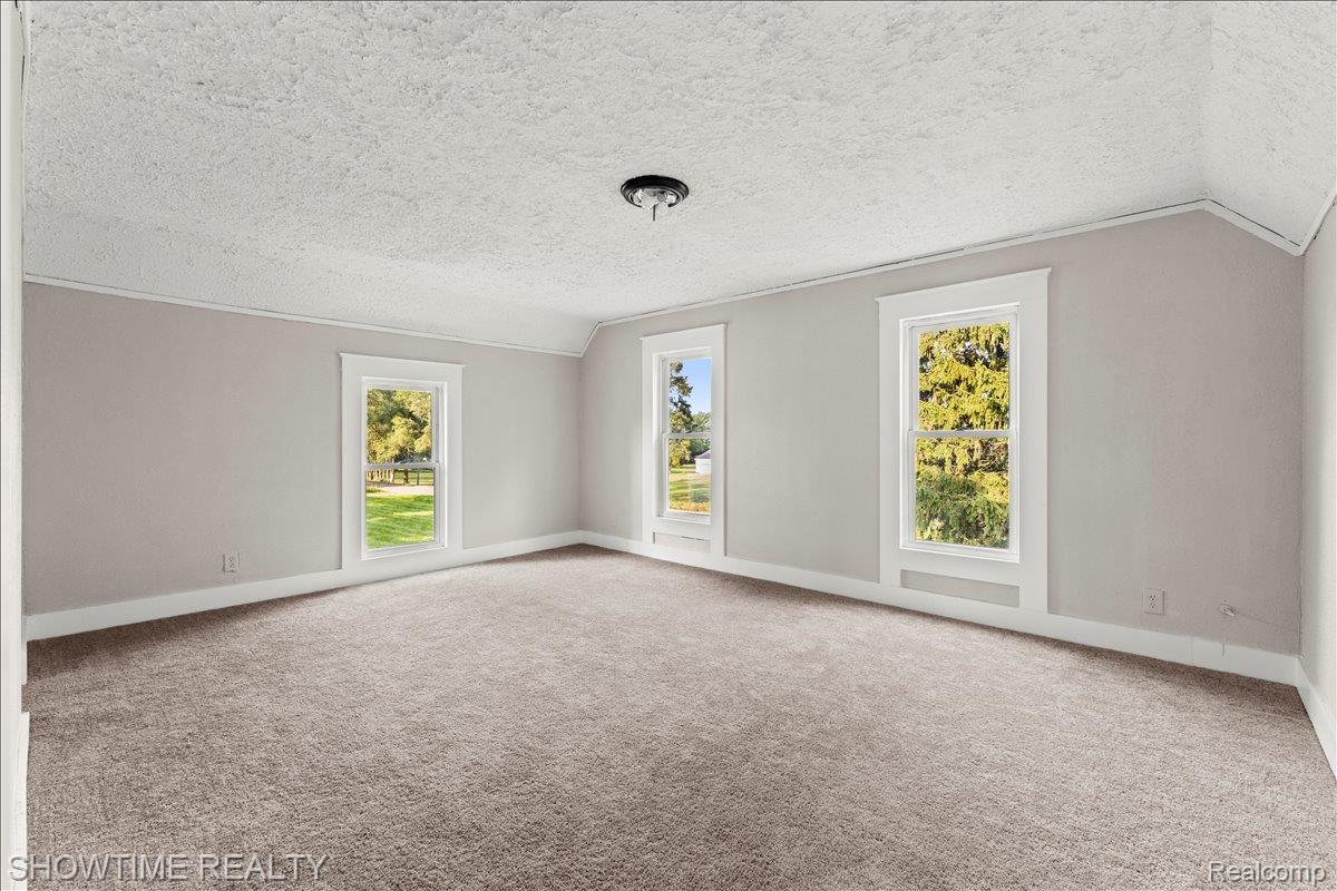 1865 N BLACKS CORNERS Road