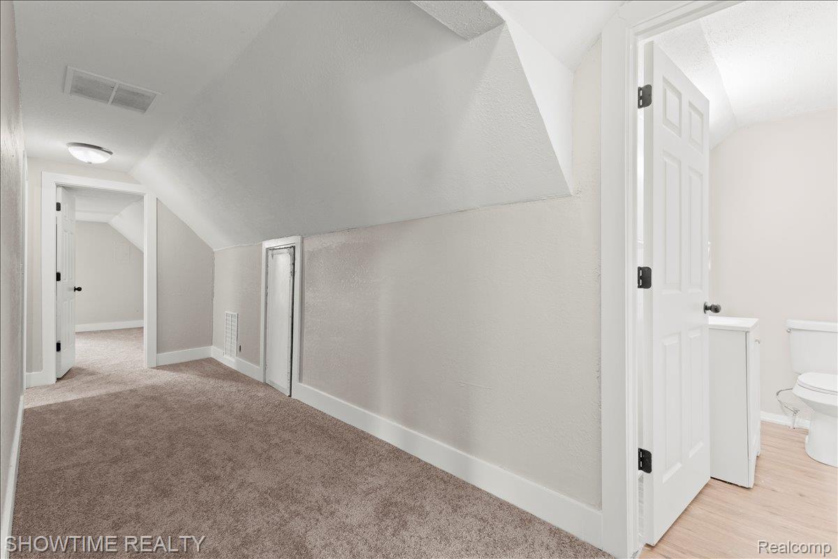 1865 N BLACKS CORNERS Road