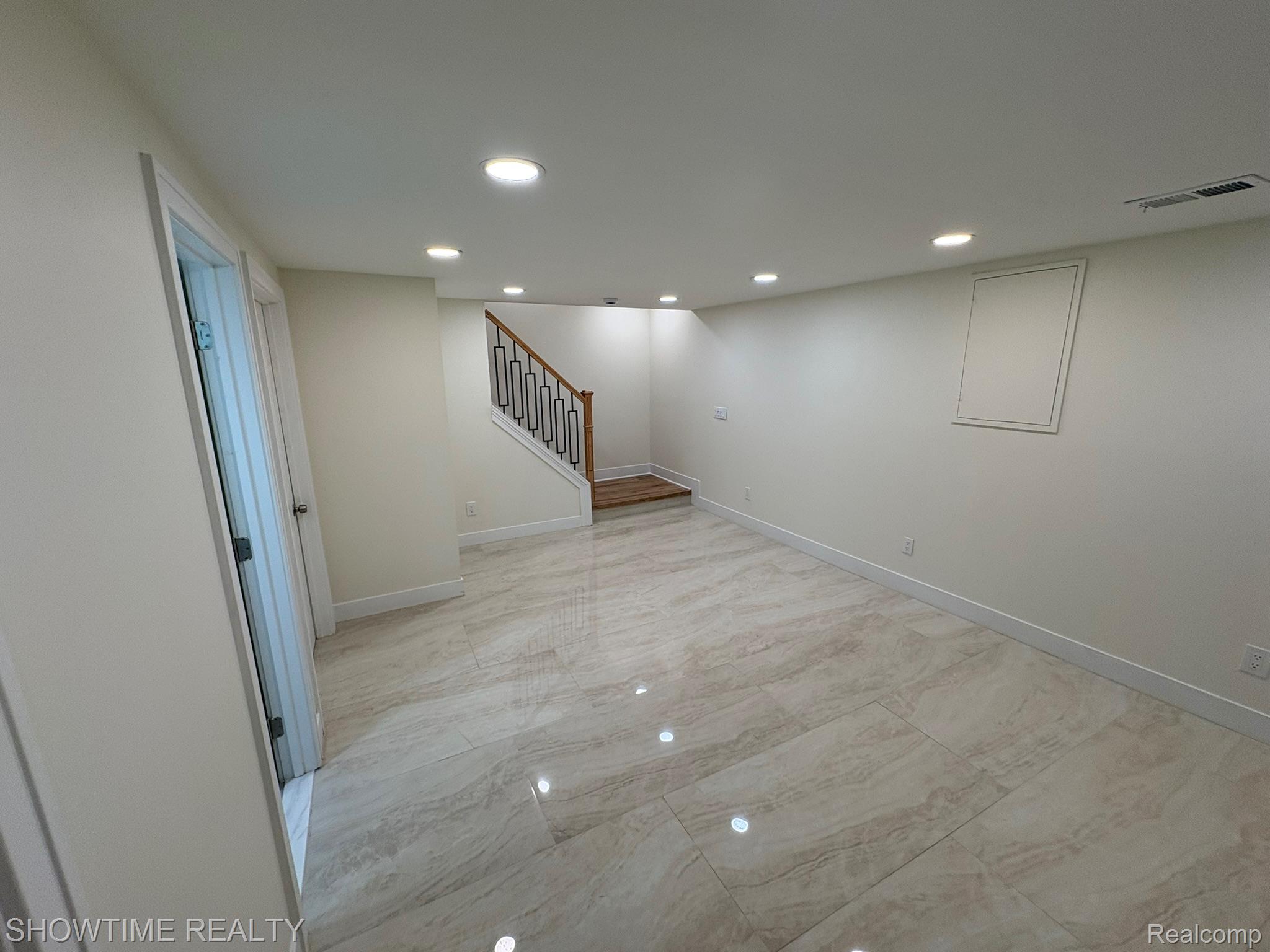 39525 Heatherheath Drive