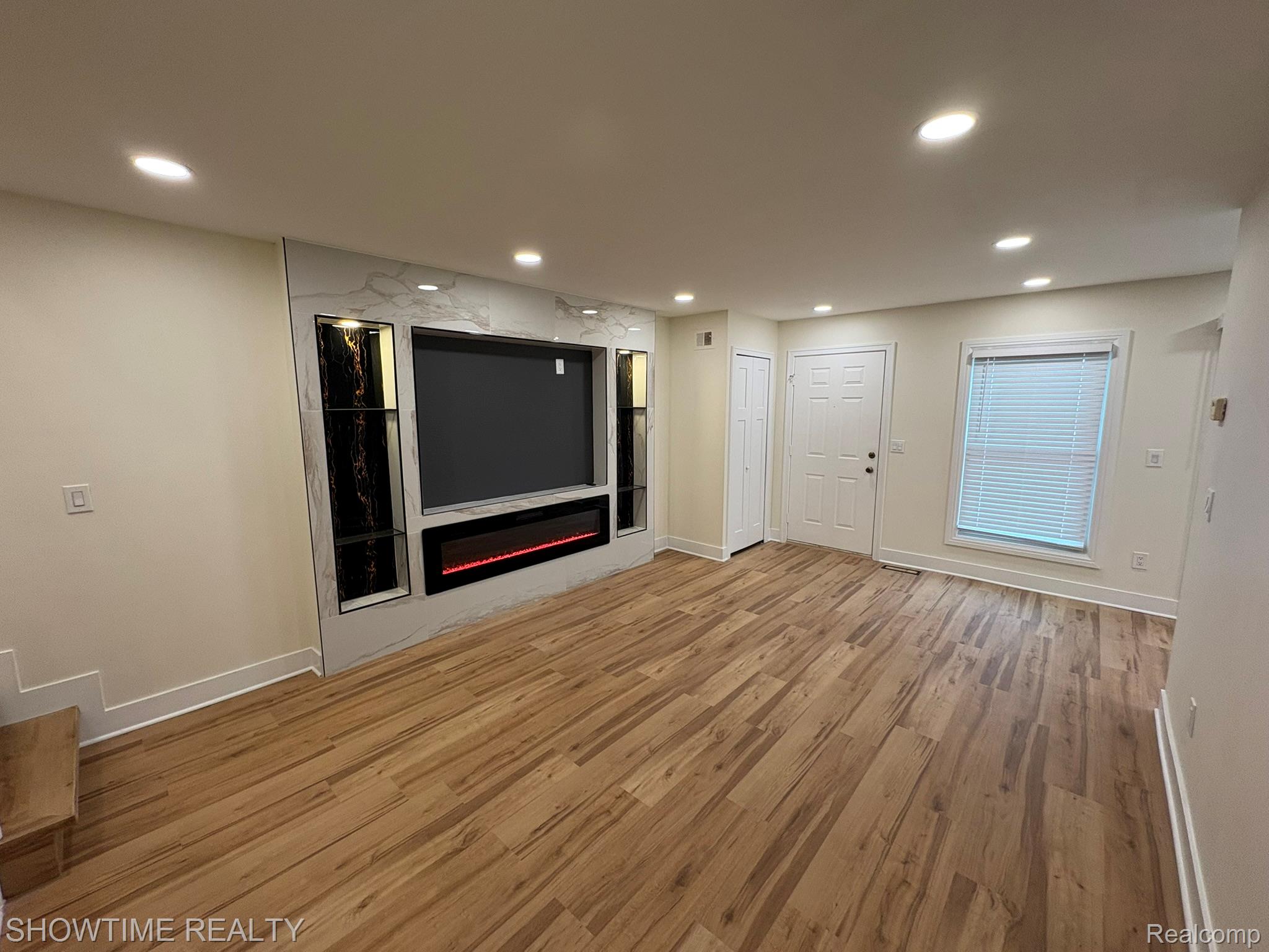 39525 Heatherheath Drive