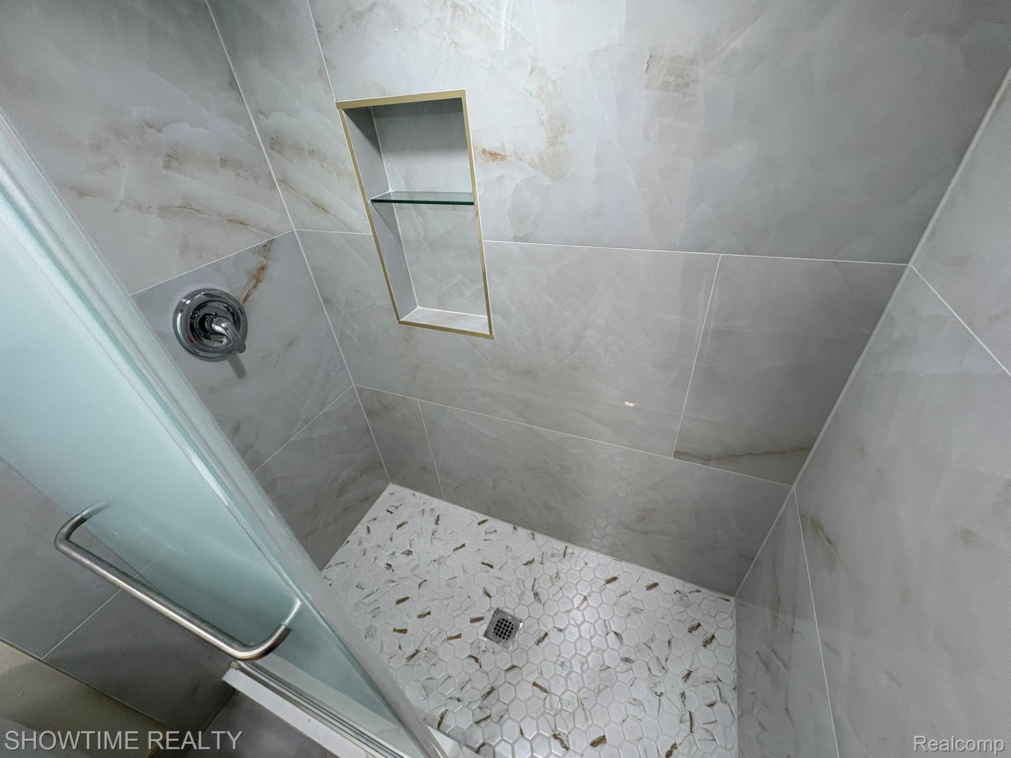 39525 Heatherheath Drive